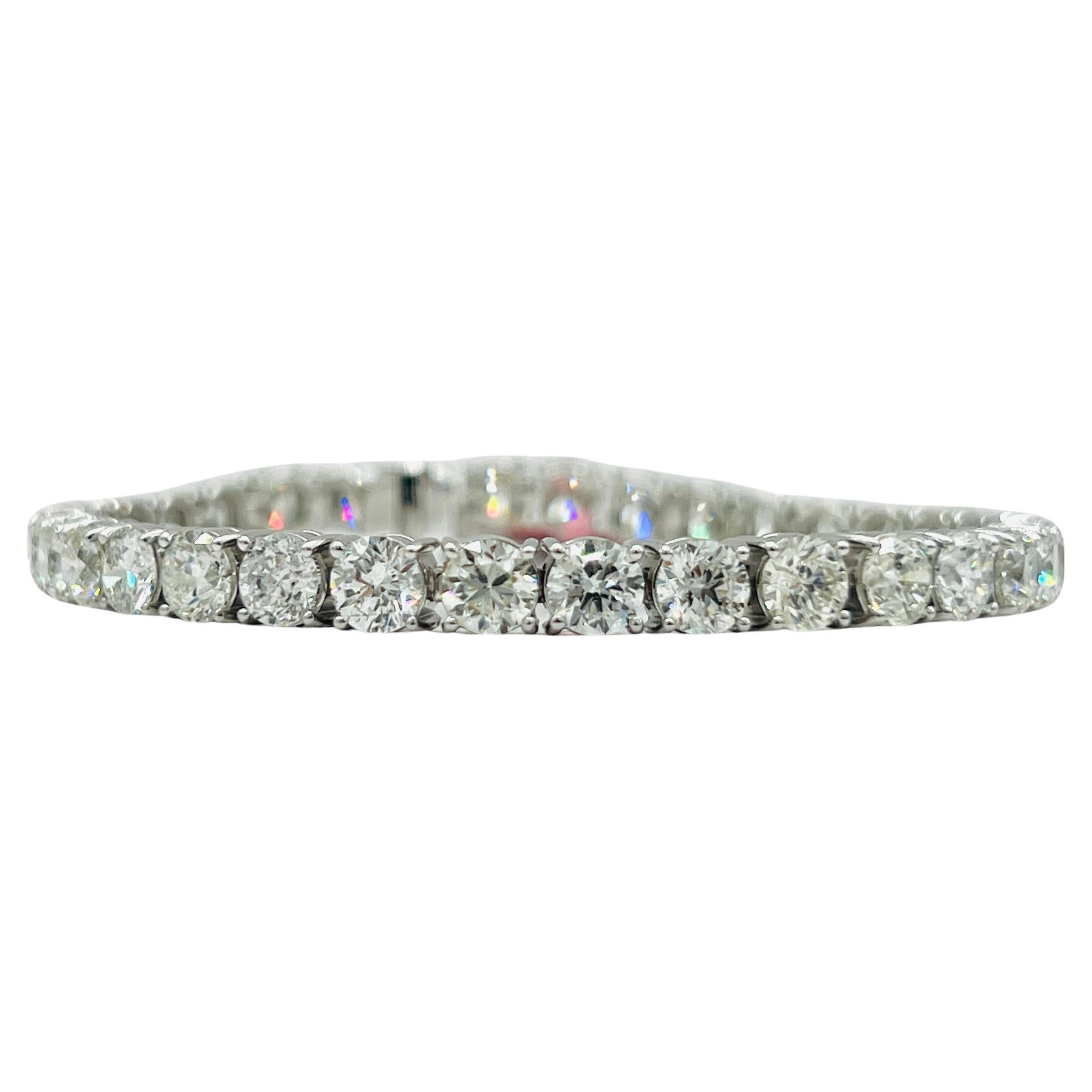 Bracelet de tennis rond en or blanc 18 carats avec diamants blancs