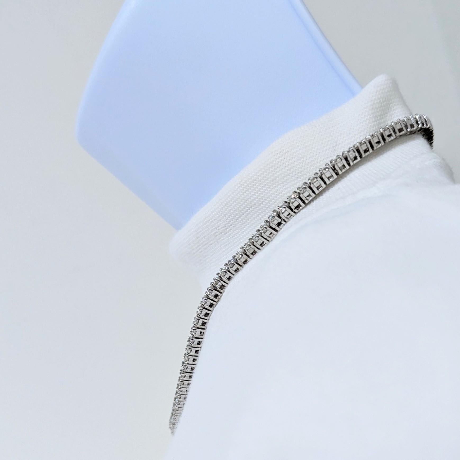 Round Cut White Diamond Round Tennis Necklace in 14K White Gold For Sale