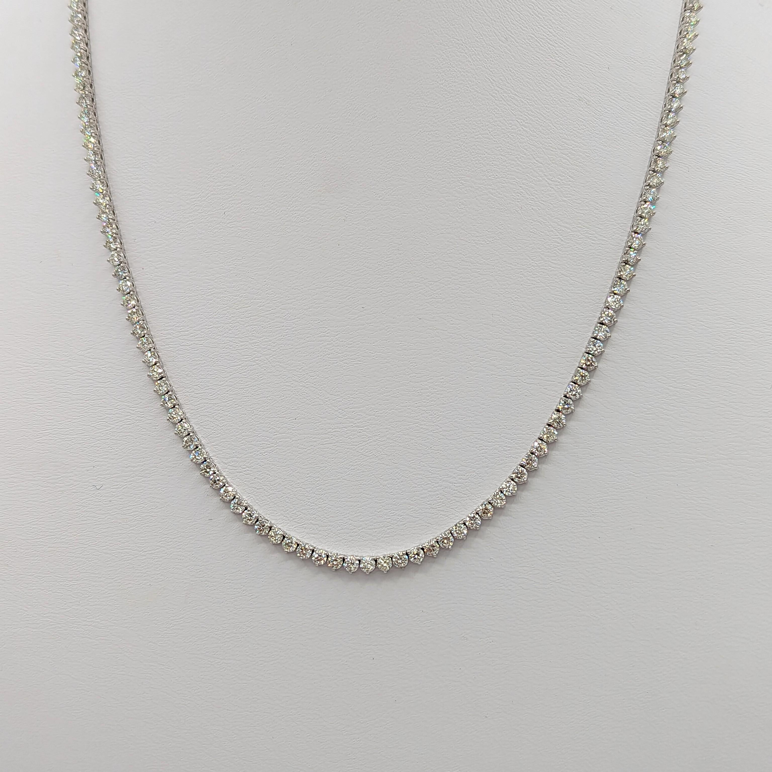 White Diamond Round Tennis Necklace in 14K White Gold For Sale 1