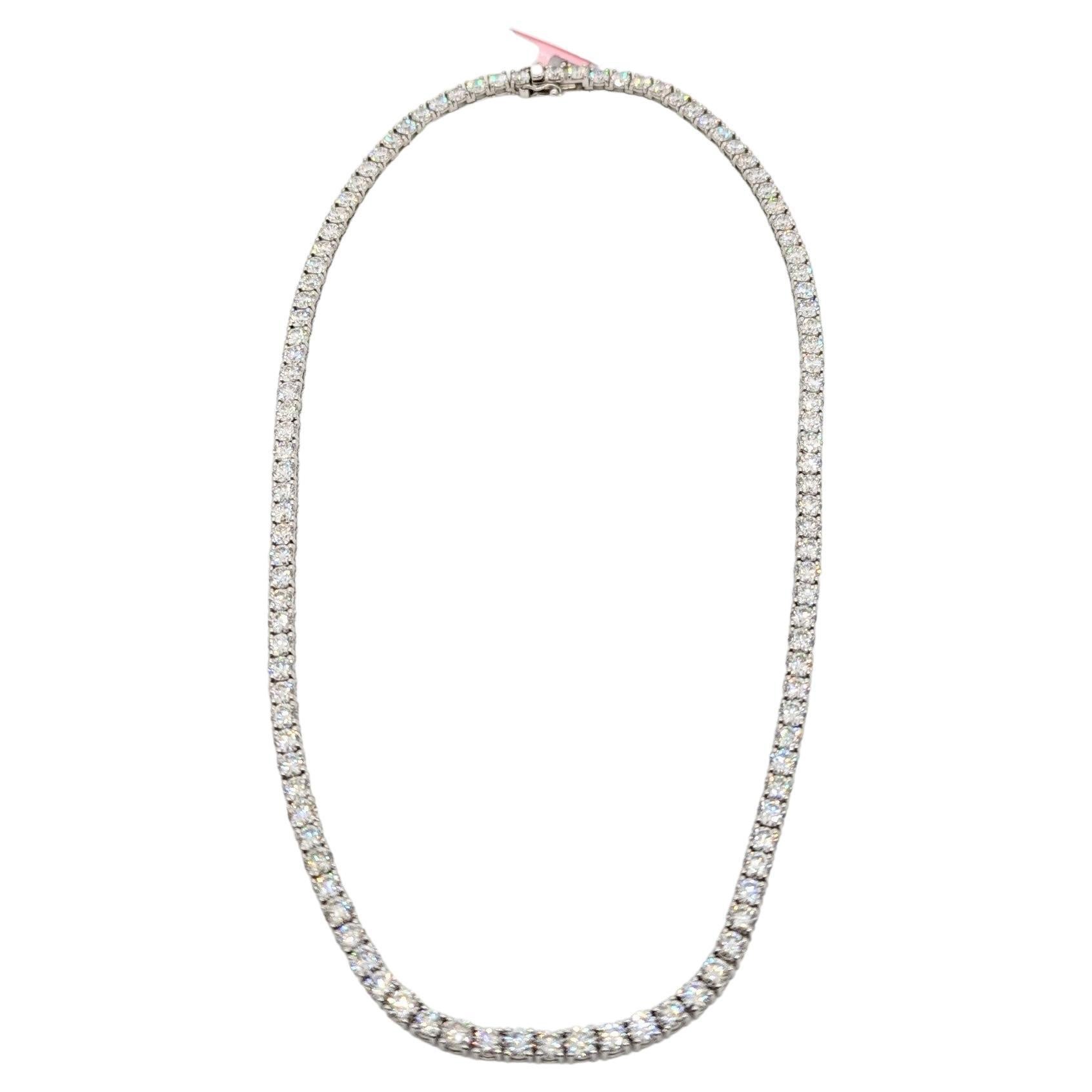 Collier de tennis rond en or blanc 14 carats avec diamants blancs
