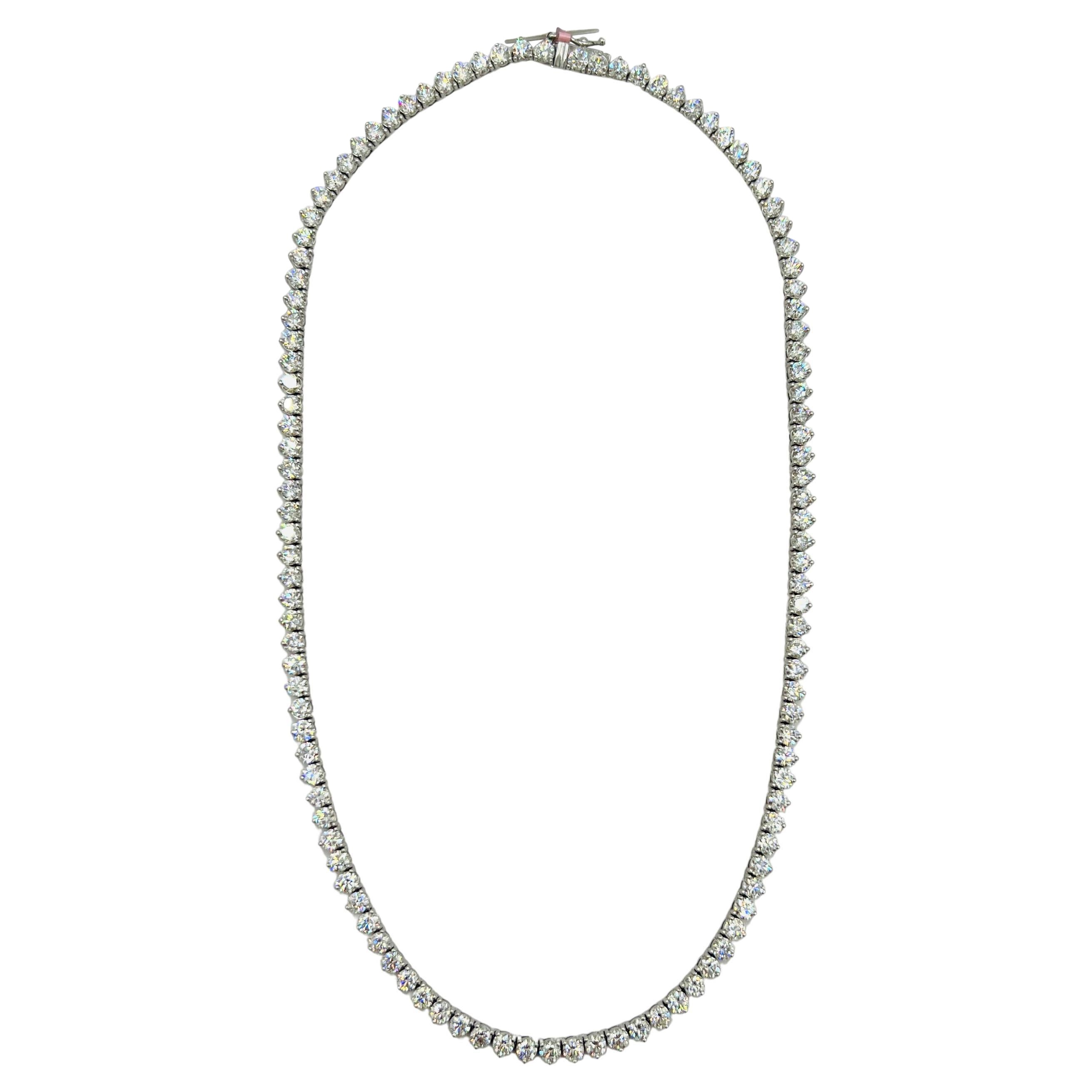 Collar de tenis redondo de diamantes blancos en oro blanco de 14 quilates