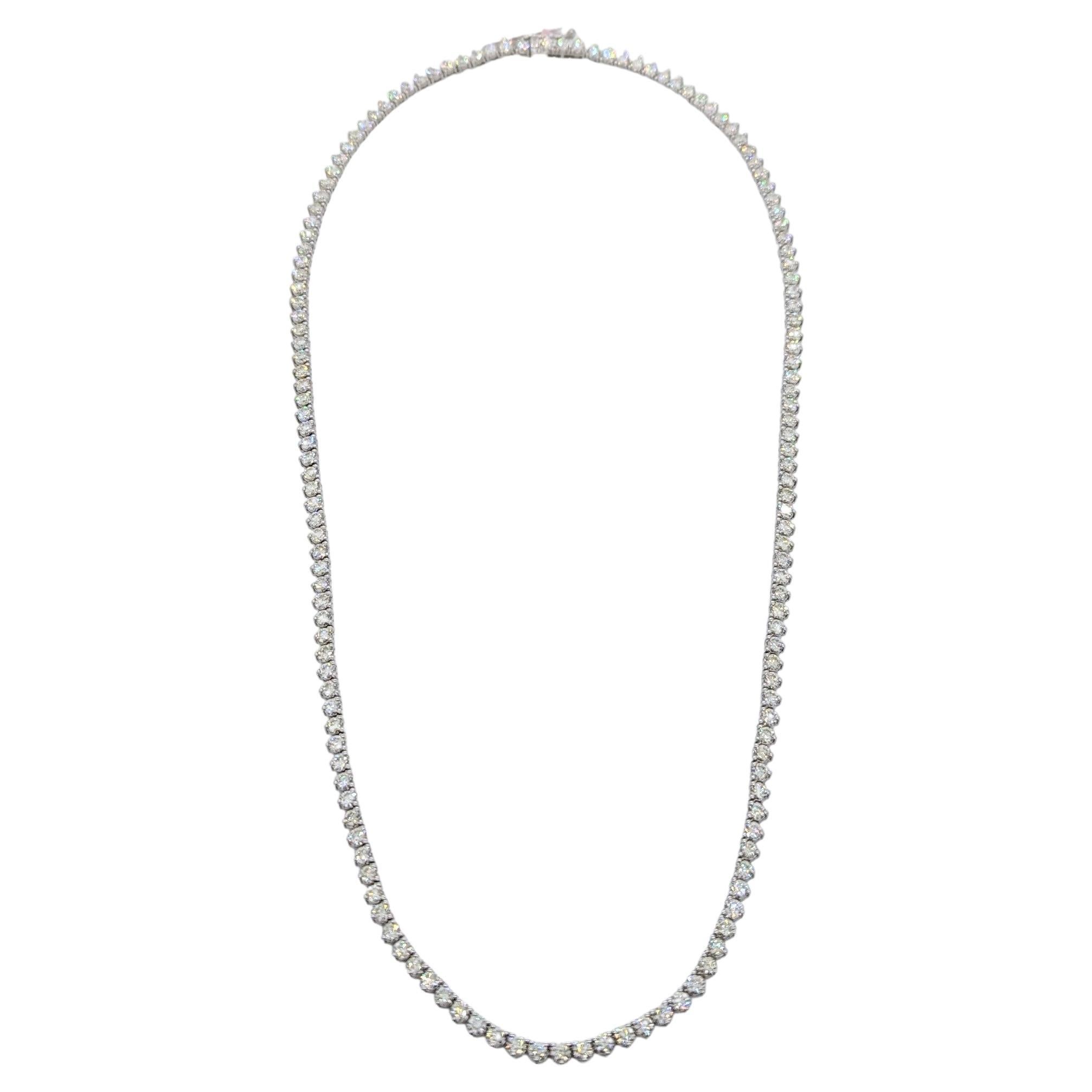 White Diamond Round Tennis Necklace in 14K White Gold For Sale