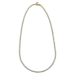 Collar de Tenis Redondo con Diamantes Blancos en Oro Amarillo de 14 K