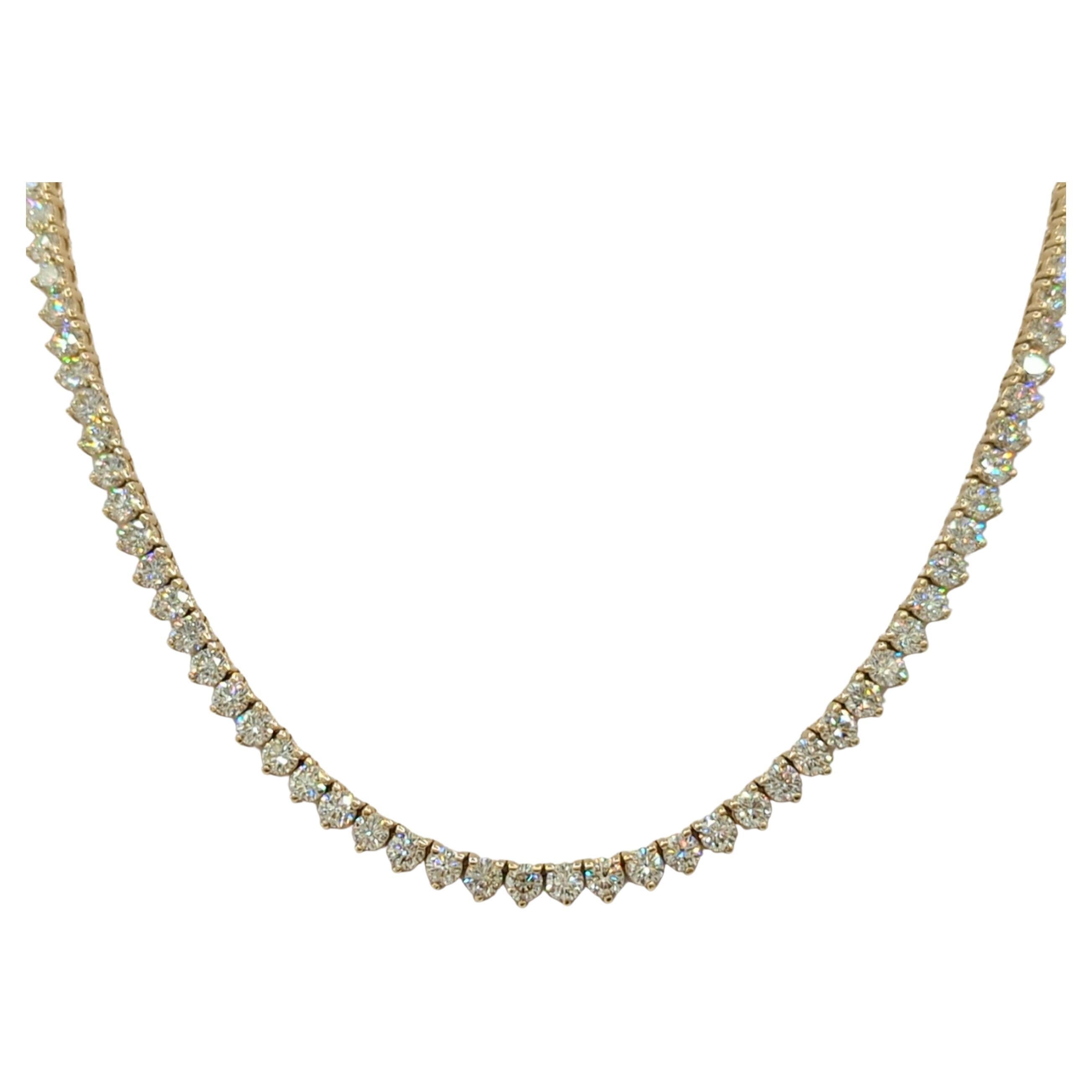 Runde Tennis-Halskette aus 14 Karat Gelbgold mit weißenen weißen Diamanten im Angebot