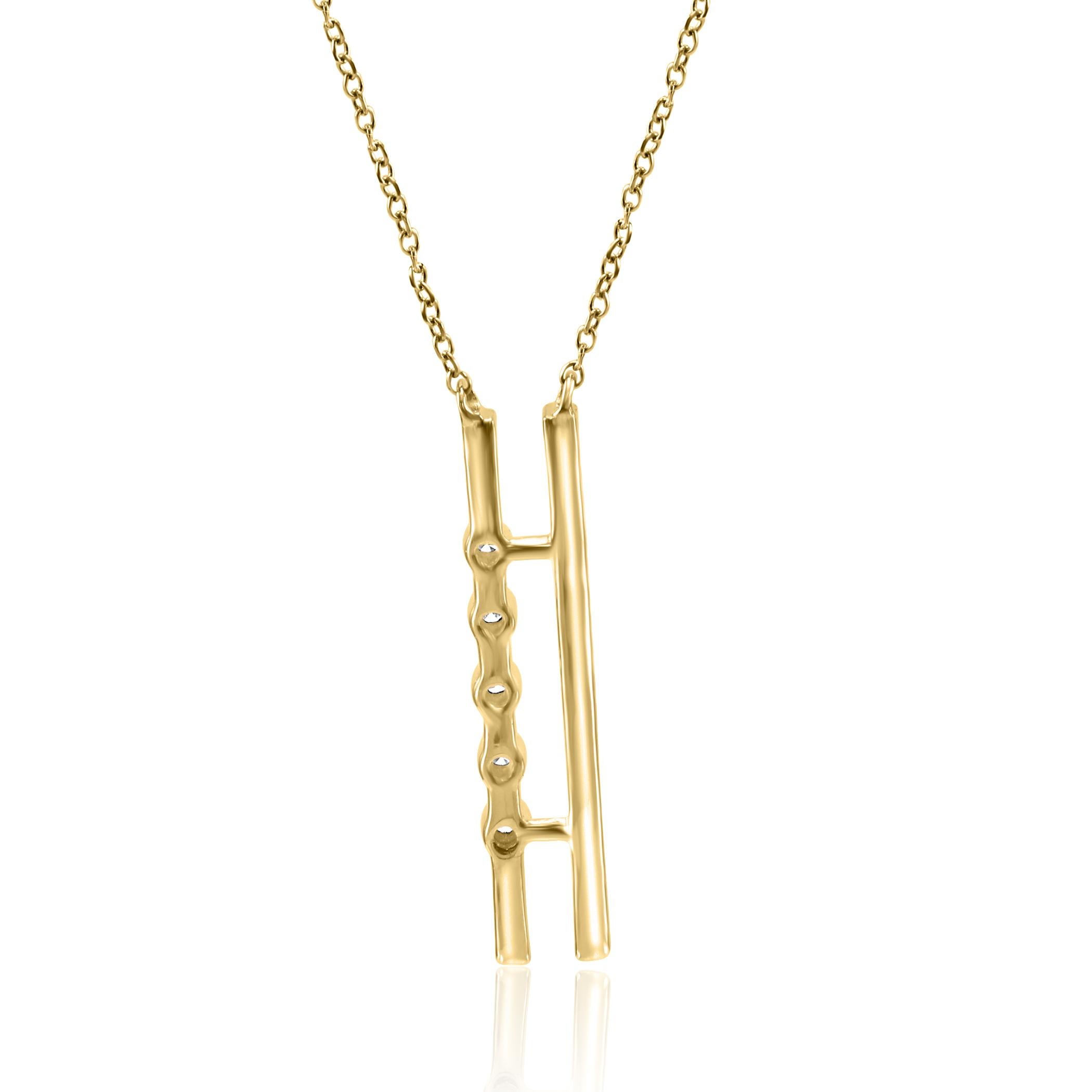 Moderniste Collier pendentif à chaîne fantaisie en or jaune 14K avec diamants blancs ronds  en vente