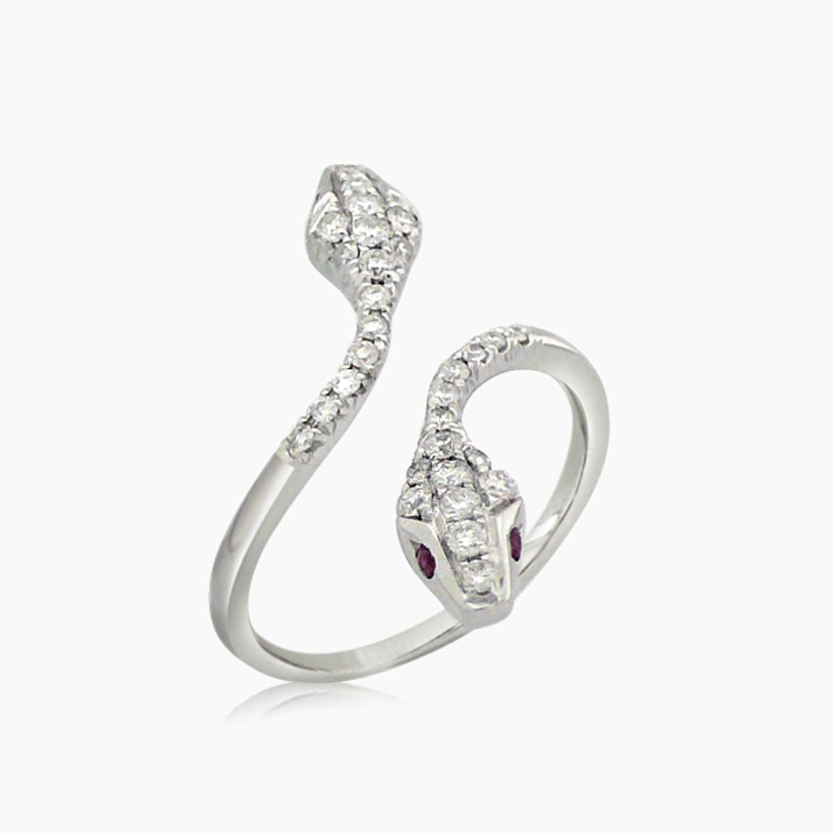 Taille mixte Bague serpent en or blanc 18 carats diamant blanc rubis en vente