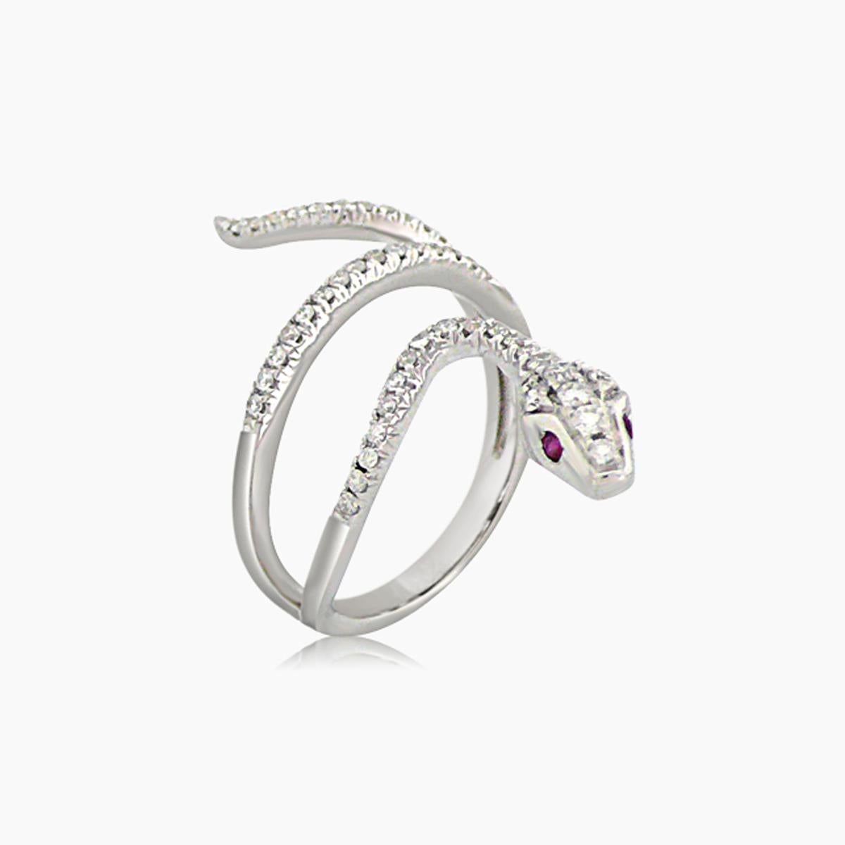 Bague serpent en or blanc 18 carats diamant blanc rubis Neuf - En vente à Oakton, VA