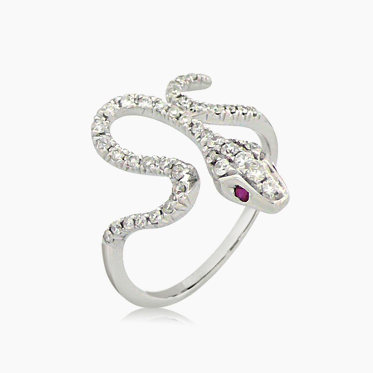 Bague serpent en or blanc 18 carats diamant blanc rubis Neuf - En vente à Oakton, VA