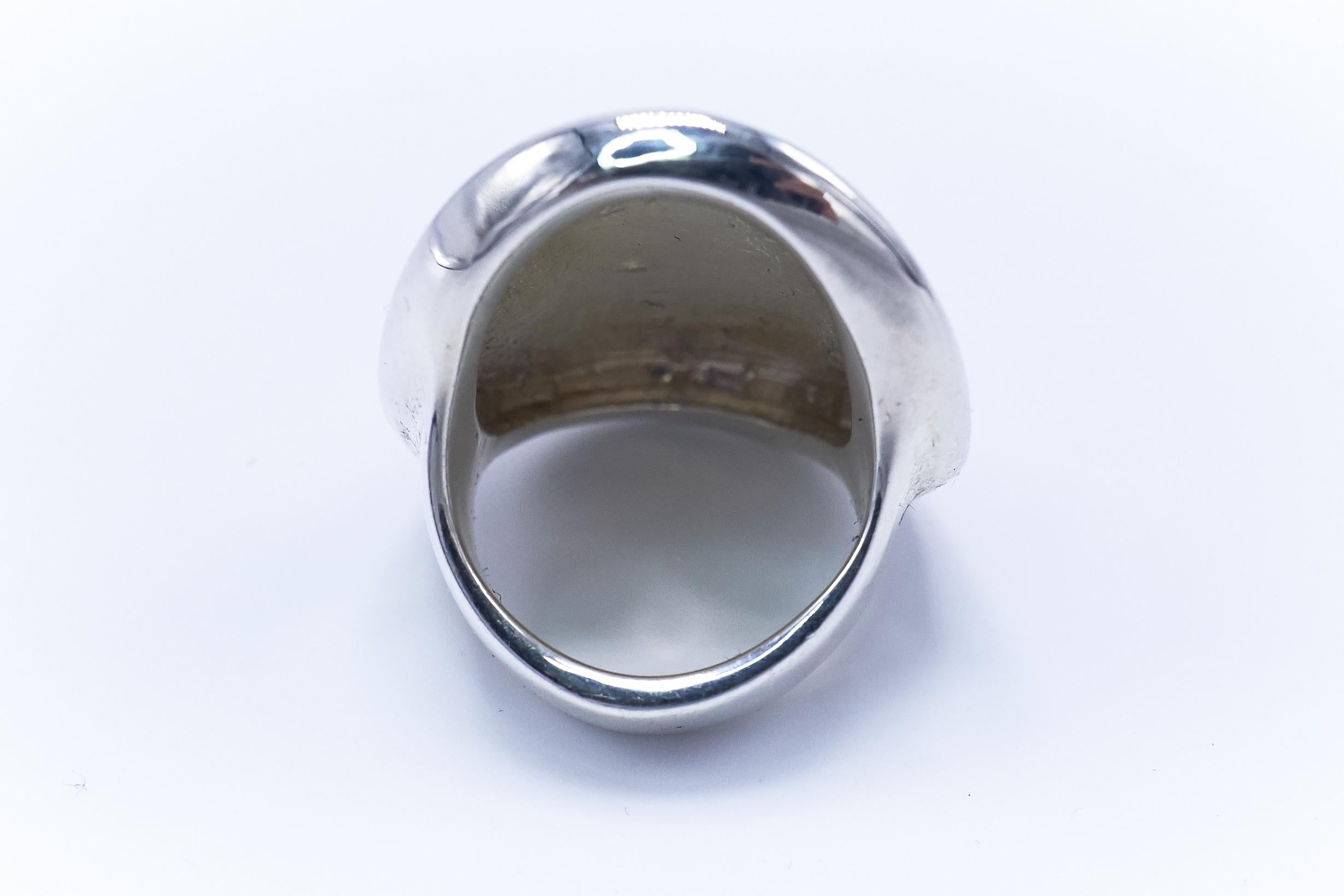Weißer Diamant-Rubin-Saphir-Medaille-Ring Münze-Ring Frau im Jugendstil Damen im Angebot