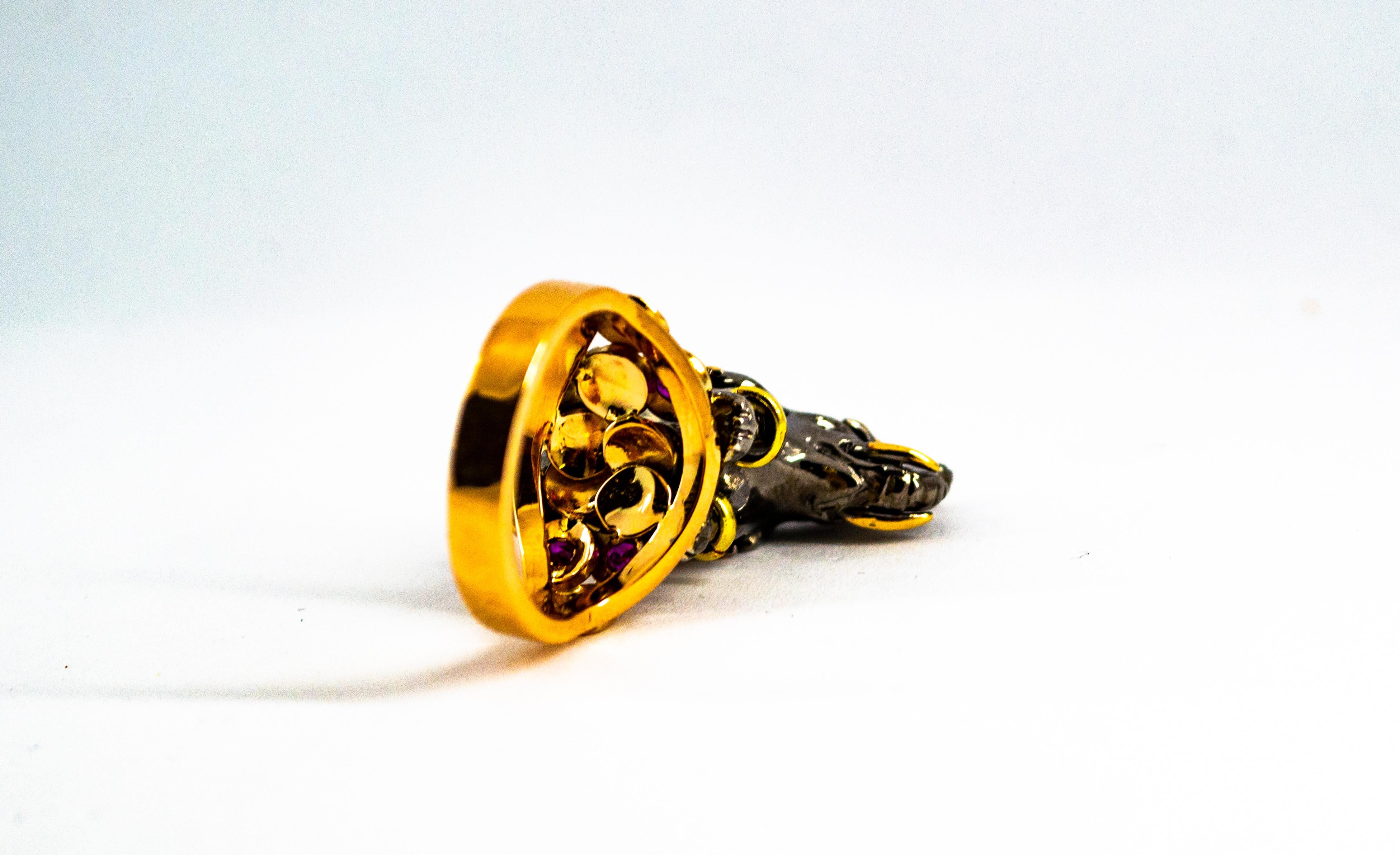 Anello Elefante Cocktail in oro giallo con diamante bianco, zaffiro e zaffiro. in vendita 7