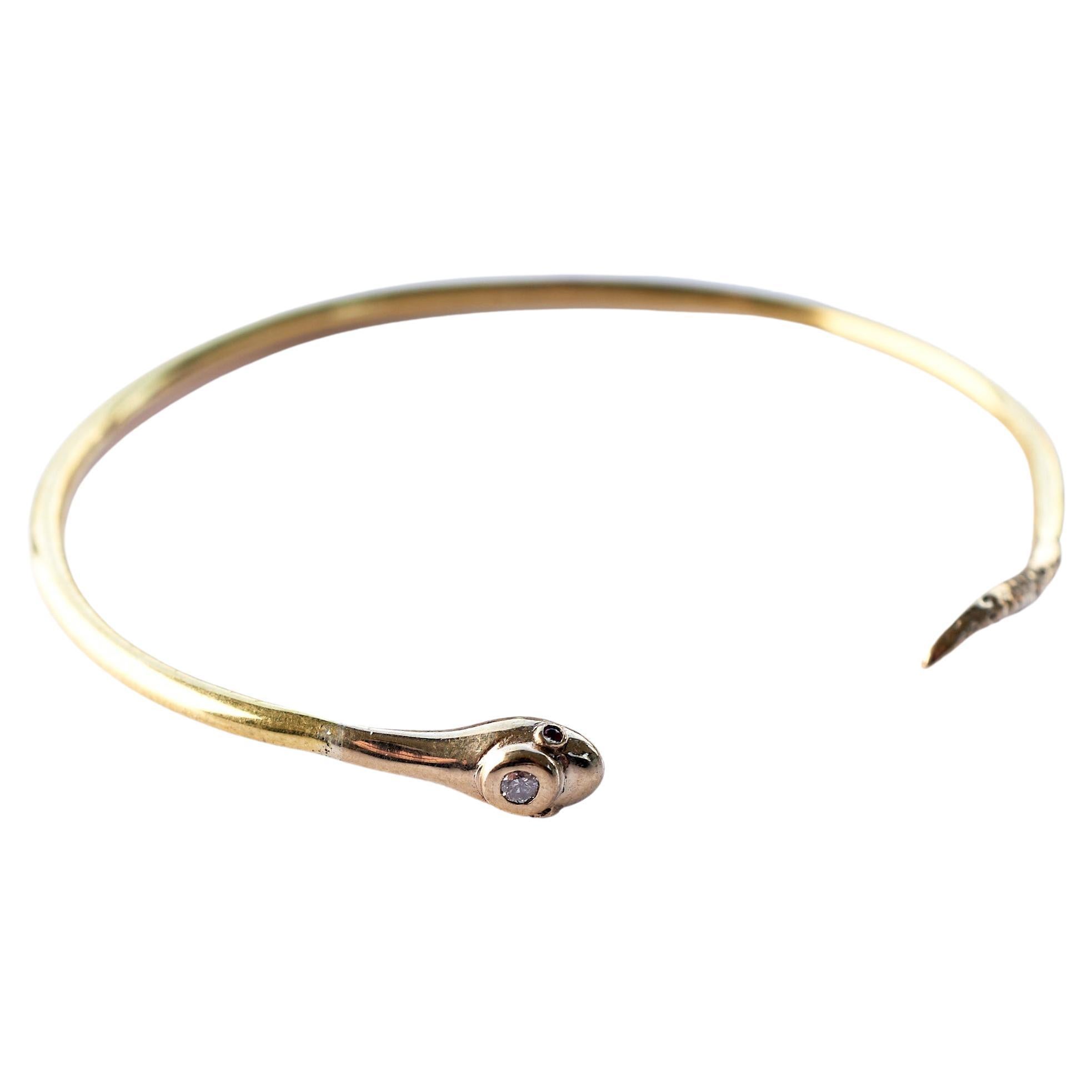 J Dauphin Bracelet manchette jonc serpent en bronze avec diamants blancs et rubis