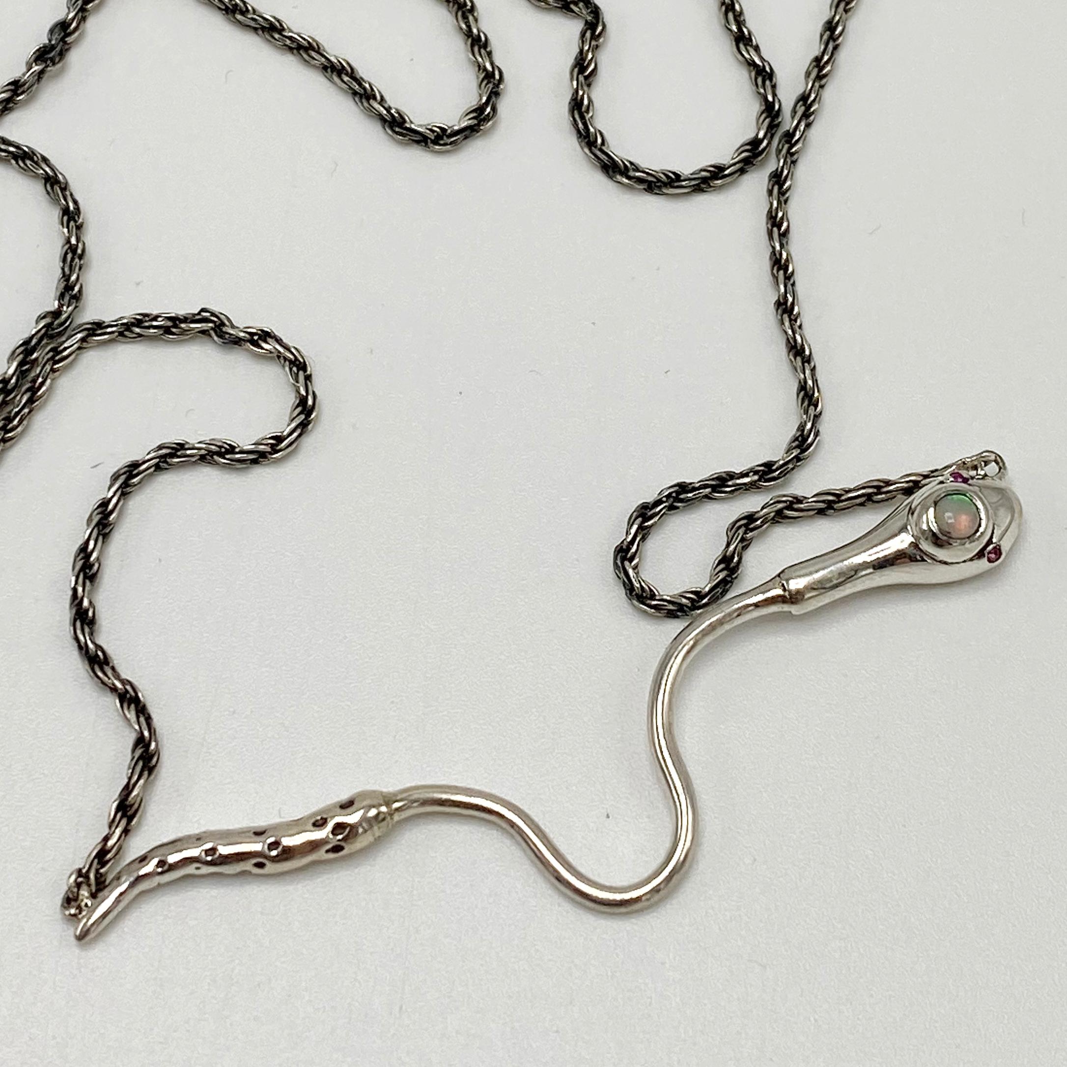 J Dauphin Collier serpent en argent avec diamants blancs et rubis, chaîne italienne 
J DAUPHIN 