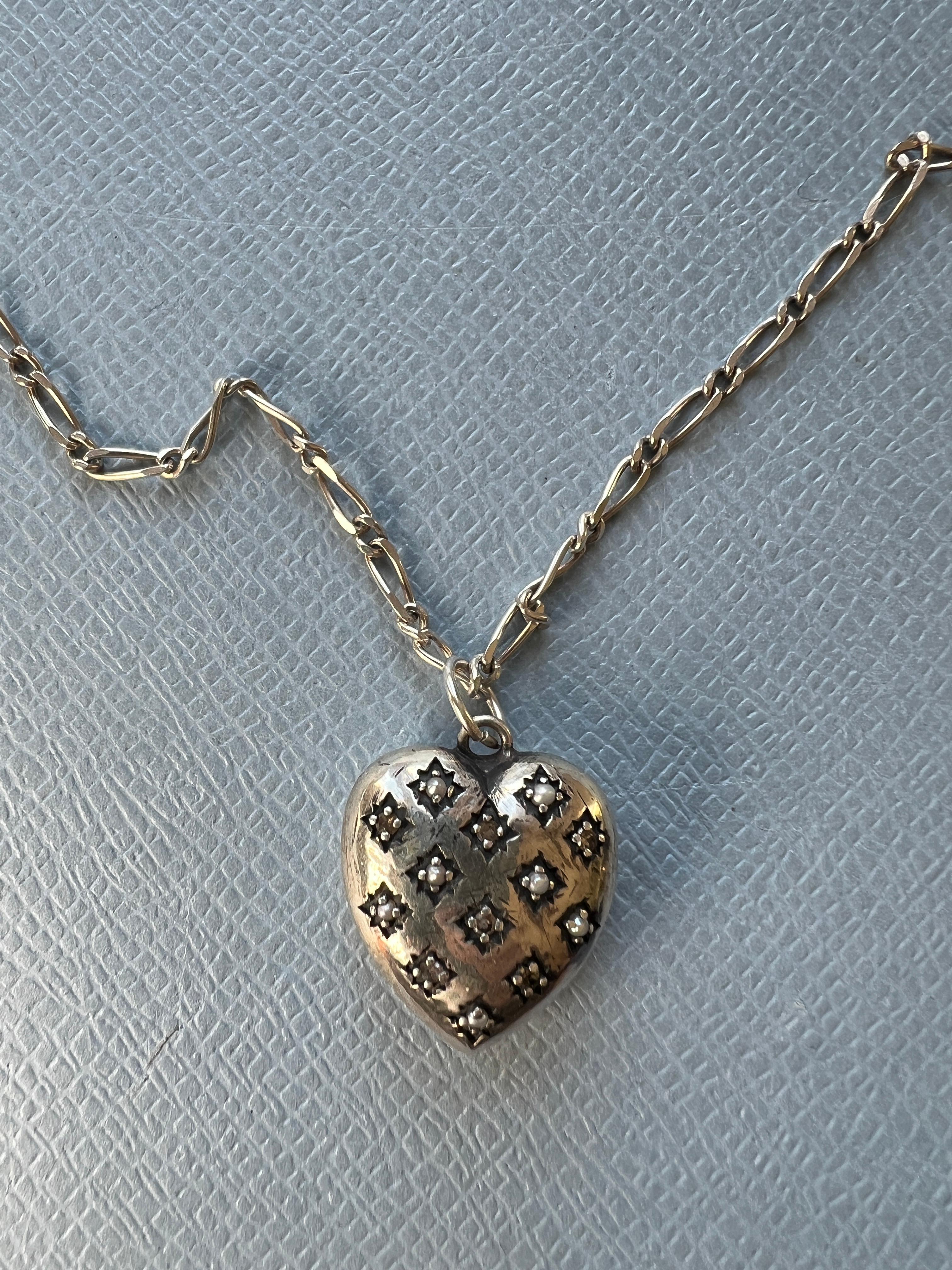 Women's White Diamond Silver Heart Necklace For Sale