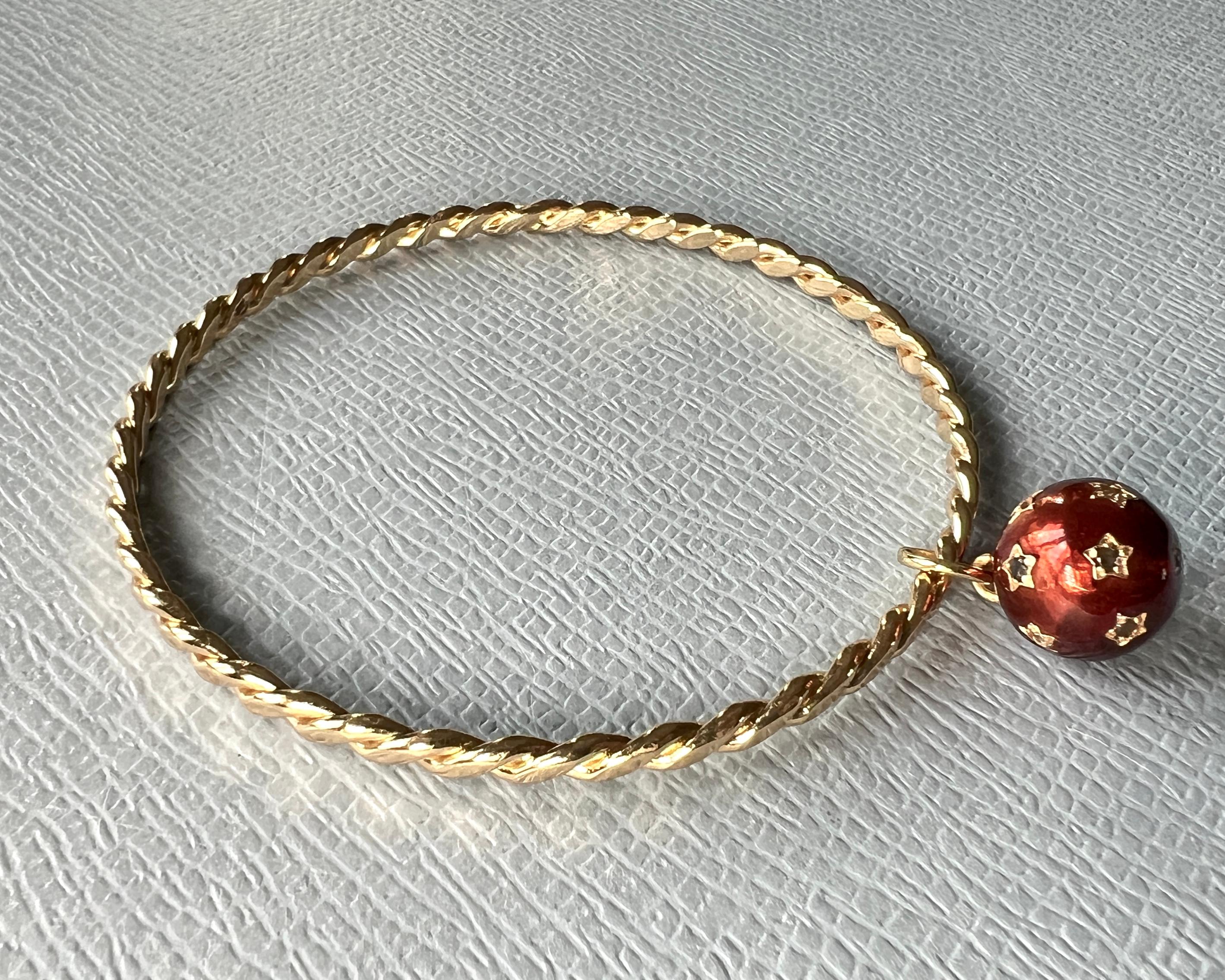 White Diamond Star Ball Bangle Bracelet Red Enamel For Sale 4