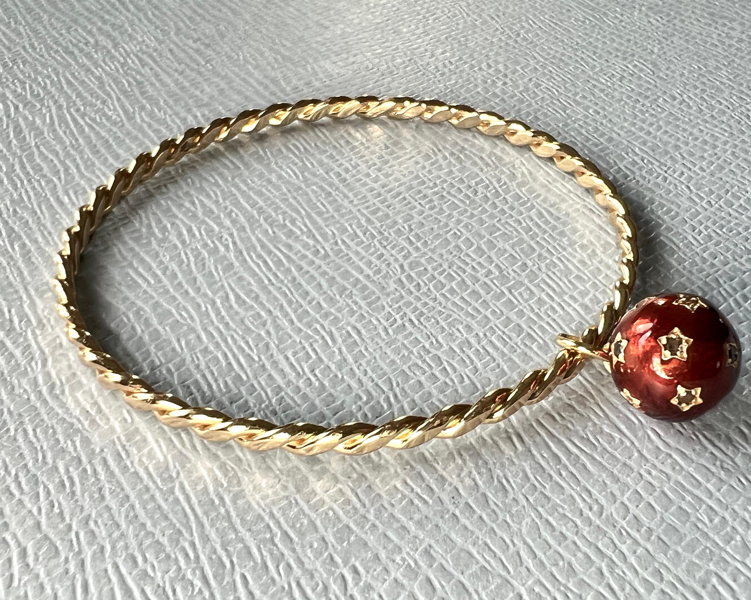 White Diamond Star Ball Bangle Bracelet Red Enamel For Sale 5