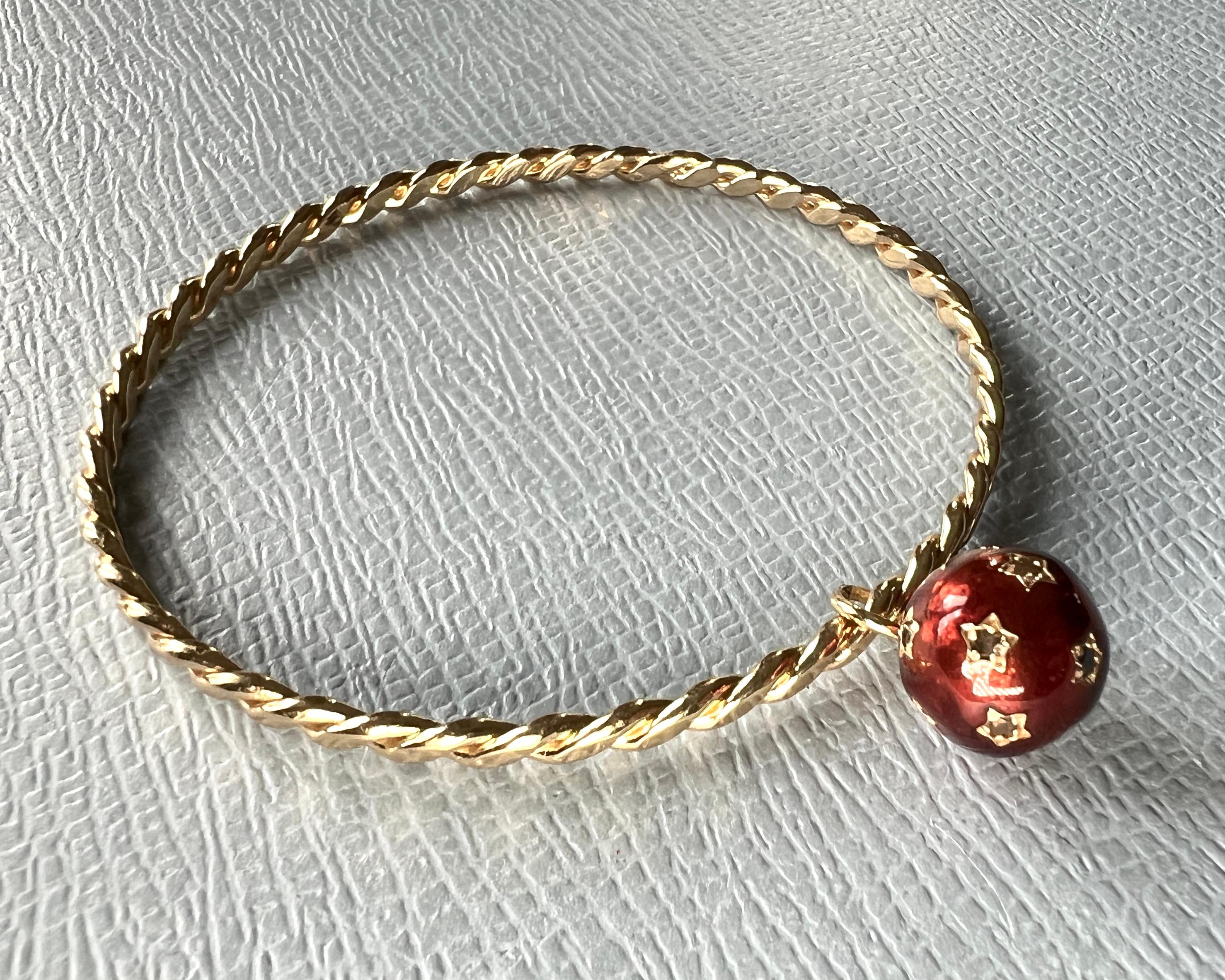 White Diamond Star Ball Bangle Bracelet Red Enamel For Sale 3