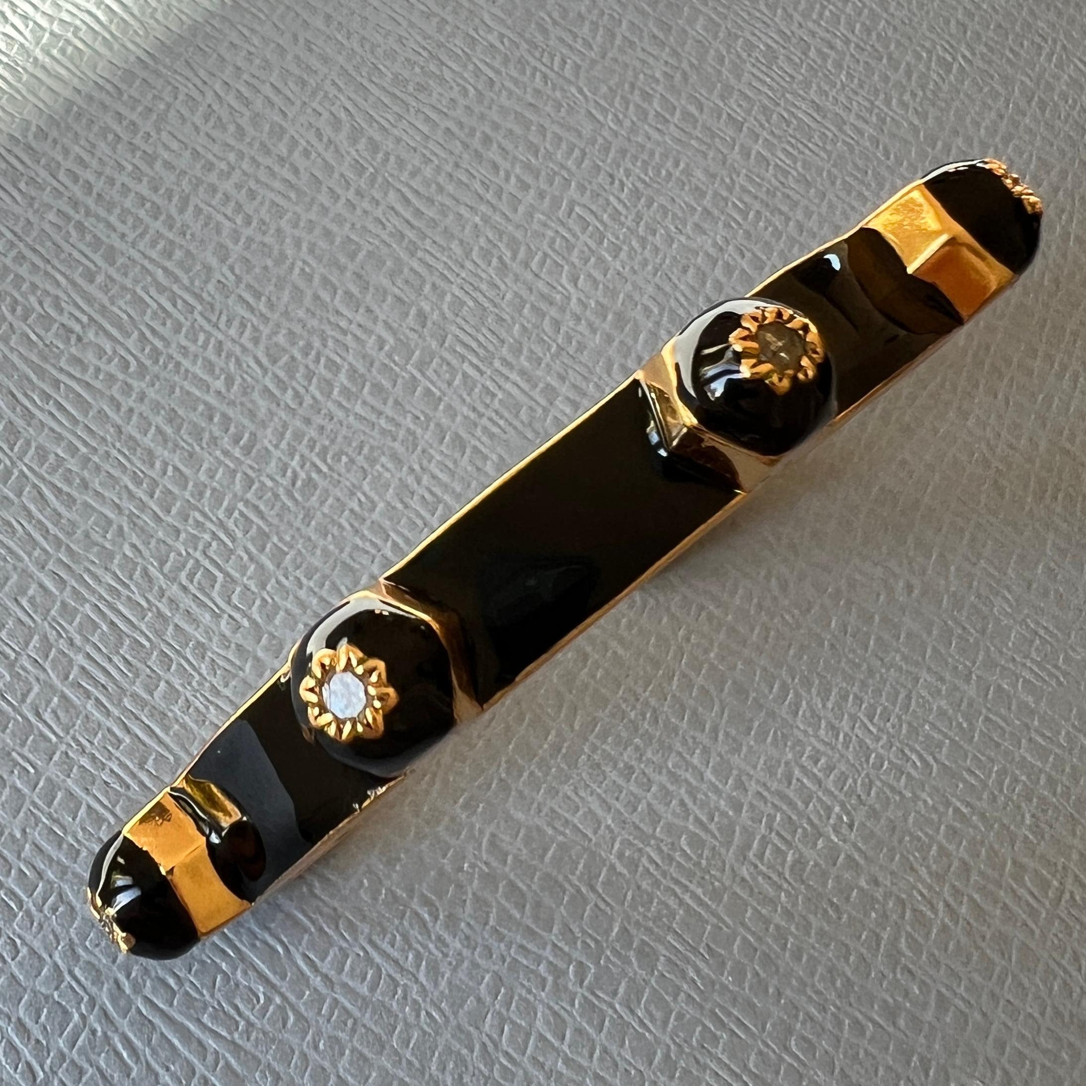 Donna Bracciale con smalto nero e diamanti bianchi con motivo a stella in vendita