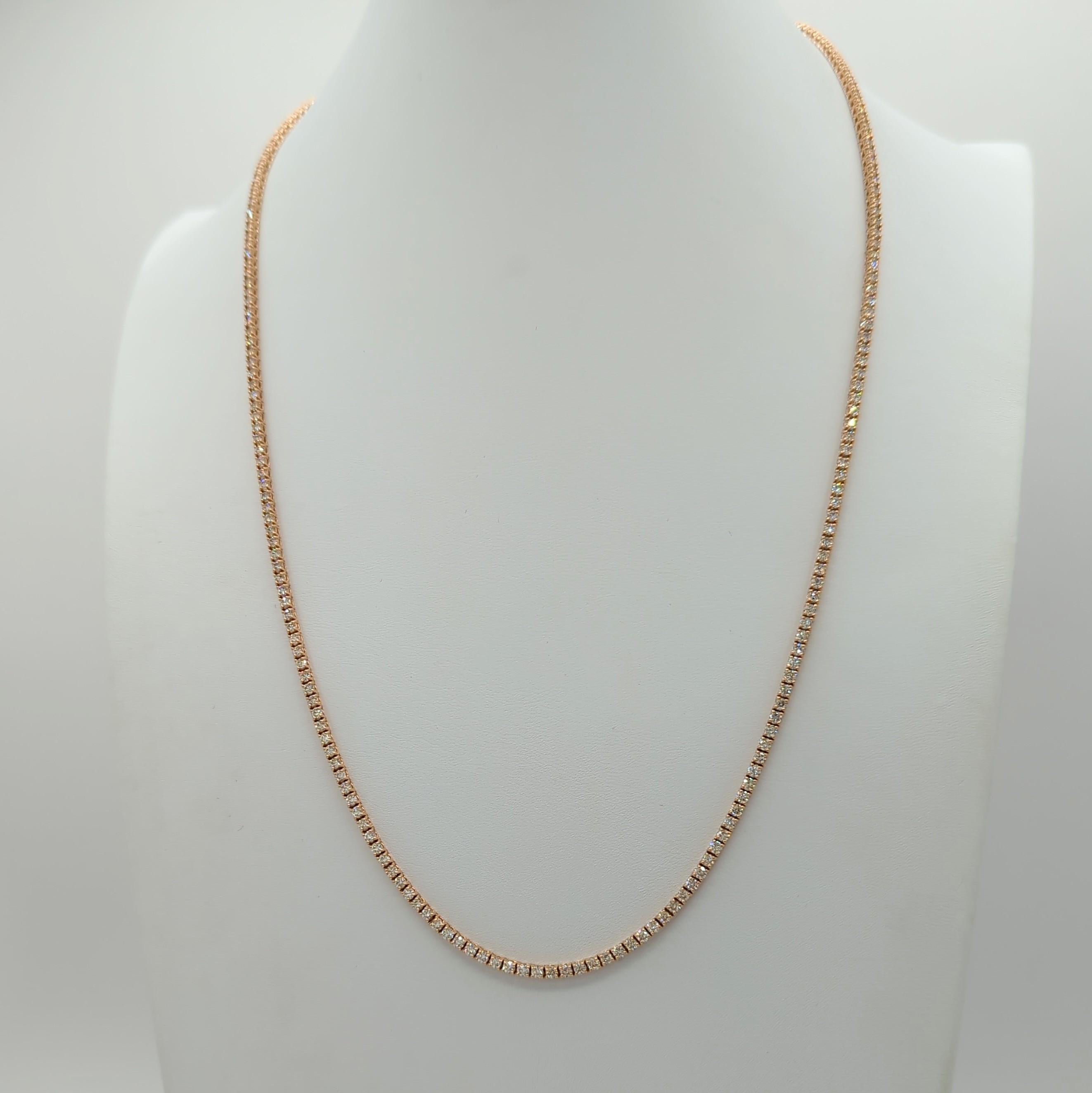 White Diamond Tennis Necklace in 14K Rose Gold In New Condition For Sale In Los Angeles, CA