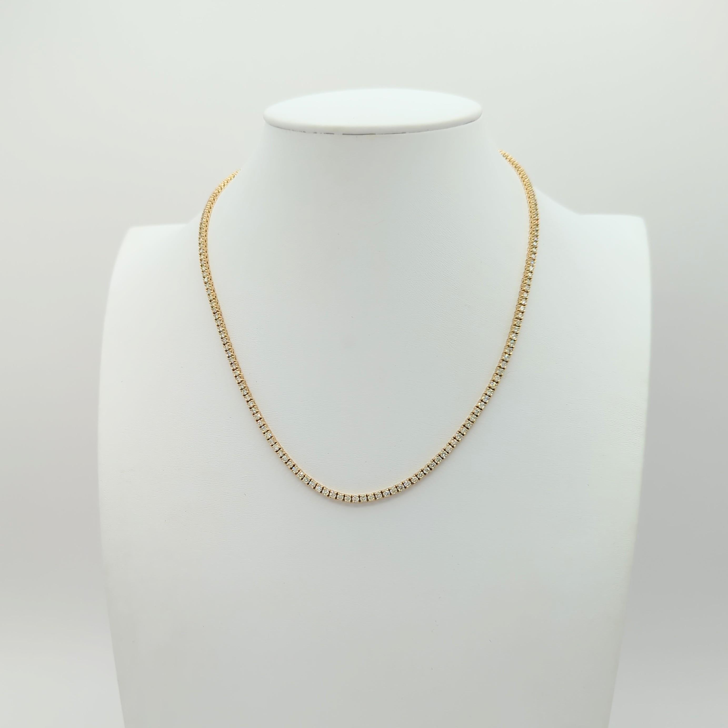 White Diamond Tennis Necklace in 14K Yellow Gold In New Condition For Sale In Los Angeles, CA