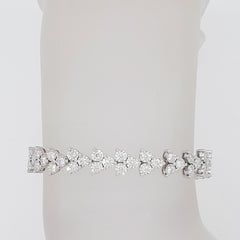 White Diamond Triangle Design Bracelet in 14k White Gold