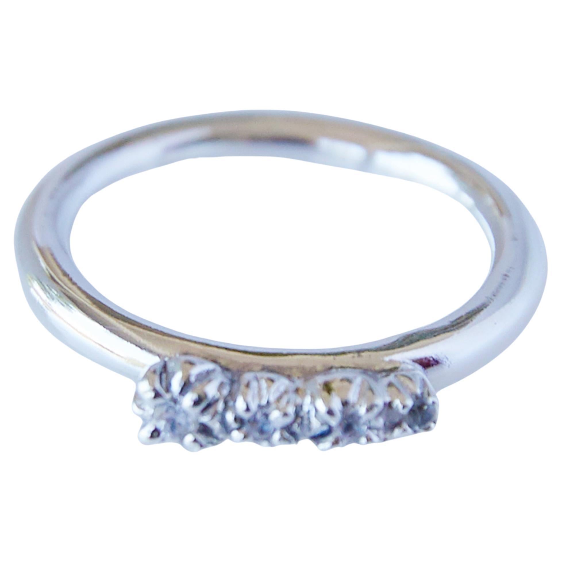 White Diamond White Gold Ring Band

J DAUPHIN 