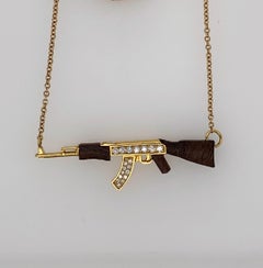 White Diamond Yellow Gold Pendant Necklace, Ak Pendant