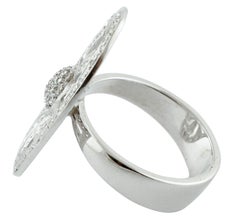 Weiße Diamanten, Modering aus 18 Karat Weißgold
