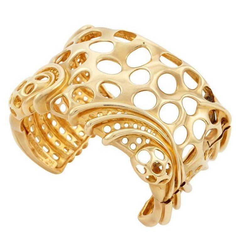 White Diamonds 18k Gold Octopus Family Convertible Cuff by John Landrum Bryant For Sale 1