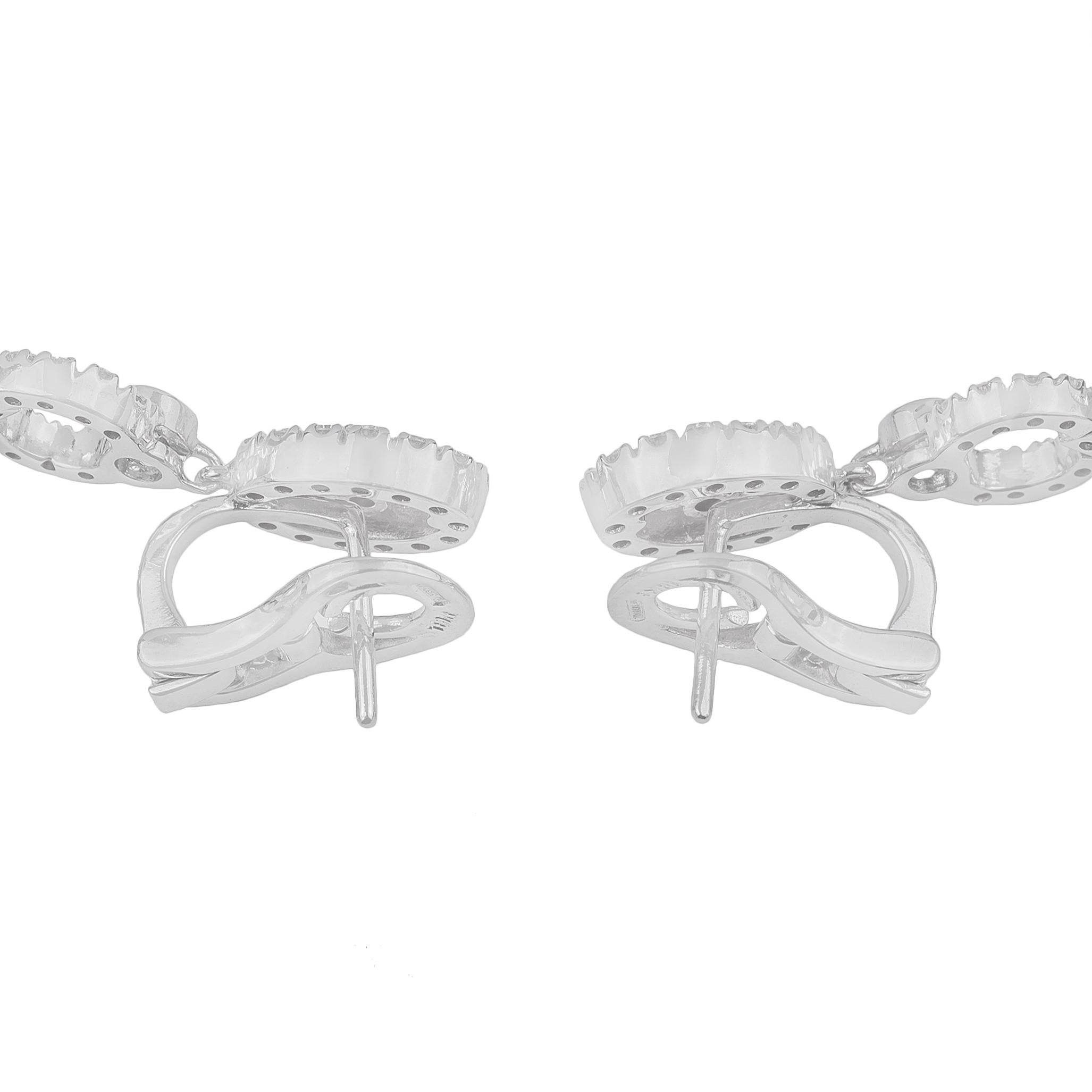 Brilliant Cut White Diamonds and 18k White Gold Dangle Earrings For Sale