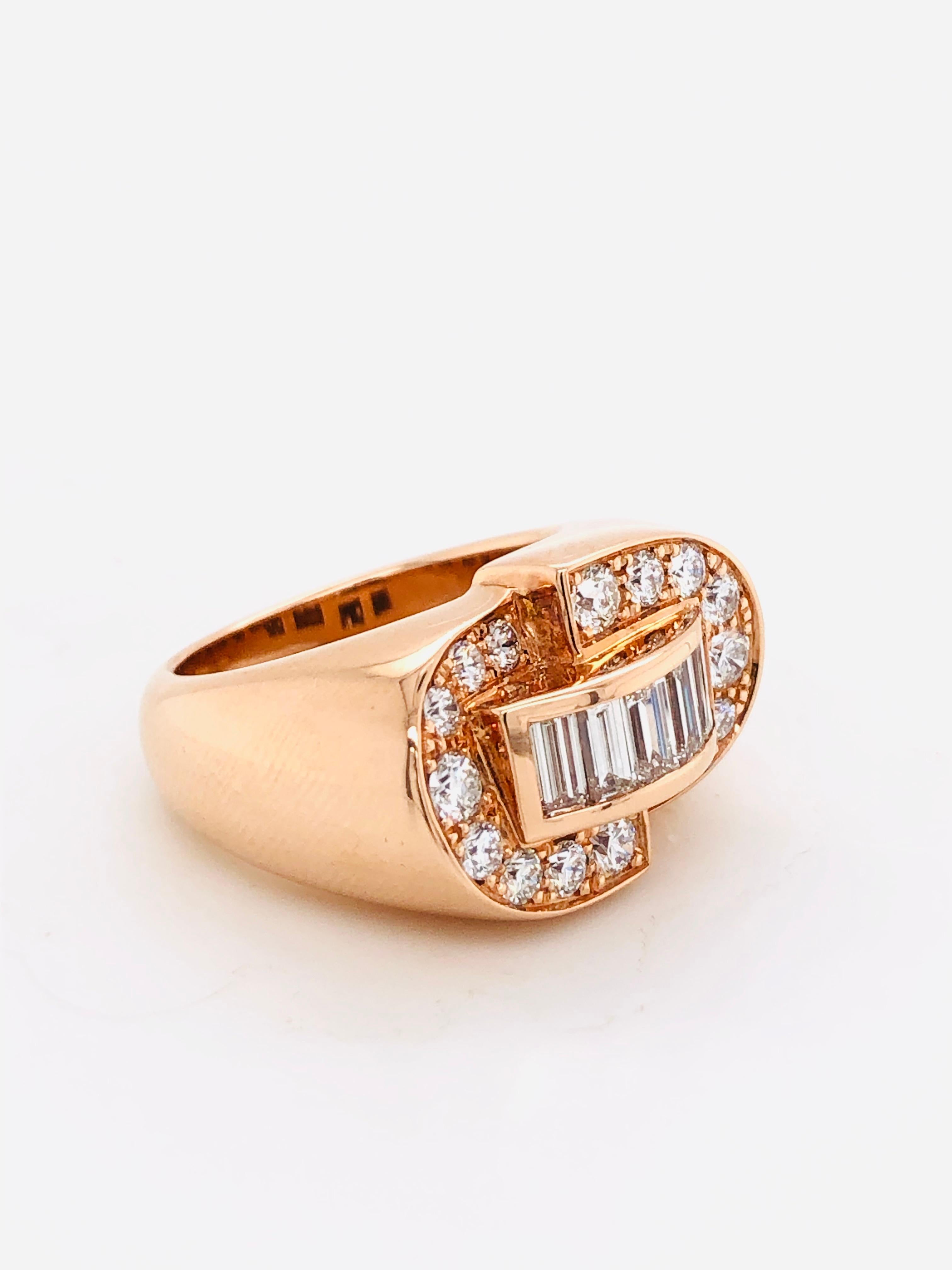 White Diamonds Baguette Cut and Brilliant Cut on Rose Gold 18 Karat Fashion Ring In New Condition In Vannes, FR