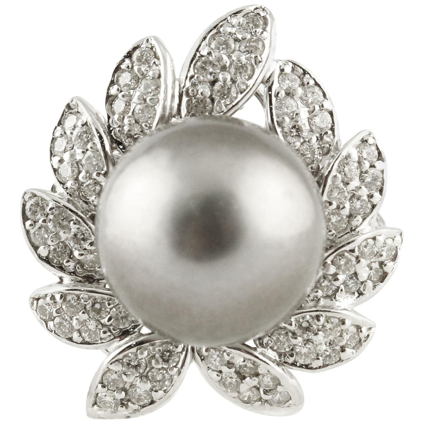 White Diamonds Gray Pearl 18 kt White Gold Cluster Ring For Sale