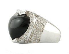 White Diamonds Heart Shape Onyx White Gold Fashion Ring