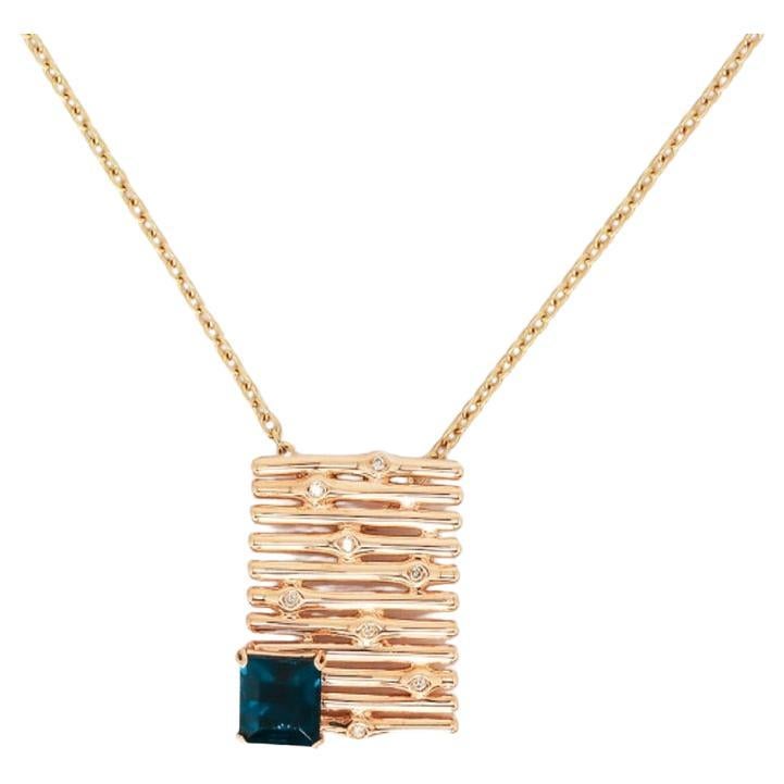 Pendentif de SOONHEE en diamants blancs et topaze bleue de Londres ( collier de SOONHEE) en vente