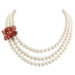 White Diamonds Red Coral White Pearls White Gold Clasp Beaded Pearls Necklace
