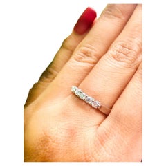 Bague en diamants blancs