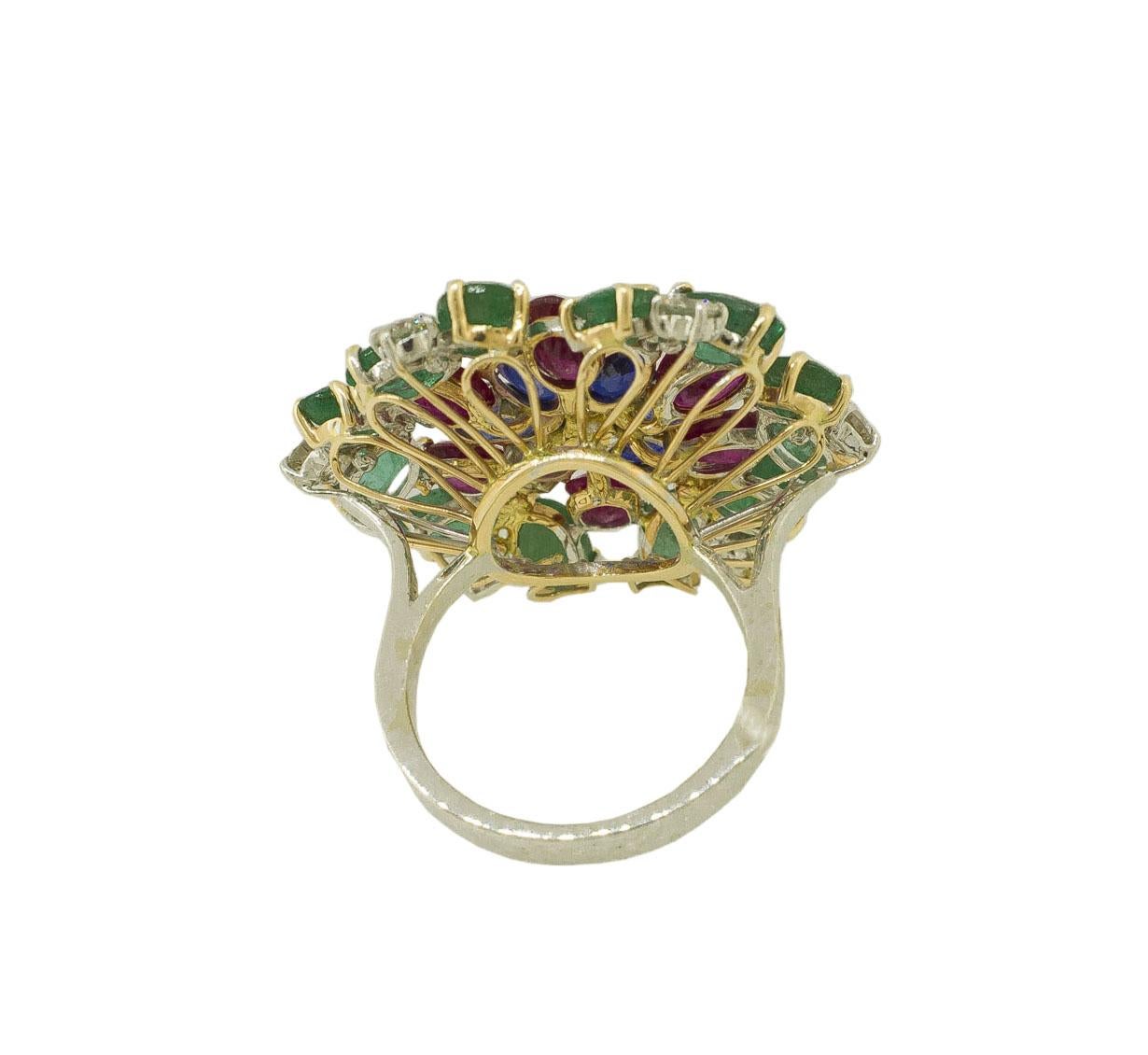 White Diamonds Rubies Emeralds Blue Sapphires White and Yellow Gold Flower Ring In Excellent Condition For Sale In Marcianise, Marcianise (CE)