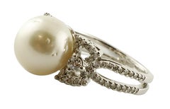 White Diamonds White Australian Pearl 18 Karat White Gold Bow Shape Fashion Ring