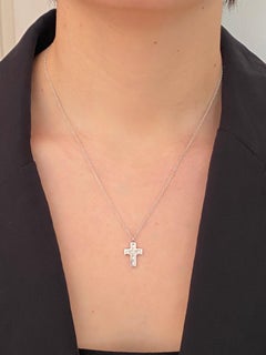 Colgante Cruz de Oro Blanco con Diamantes Hecho en Italia Por Rossella Ugolini