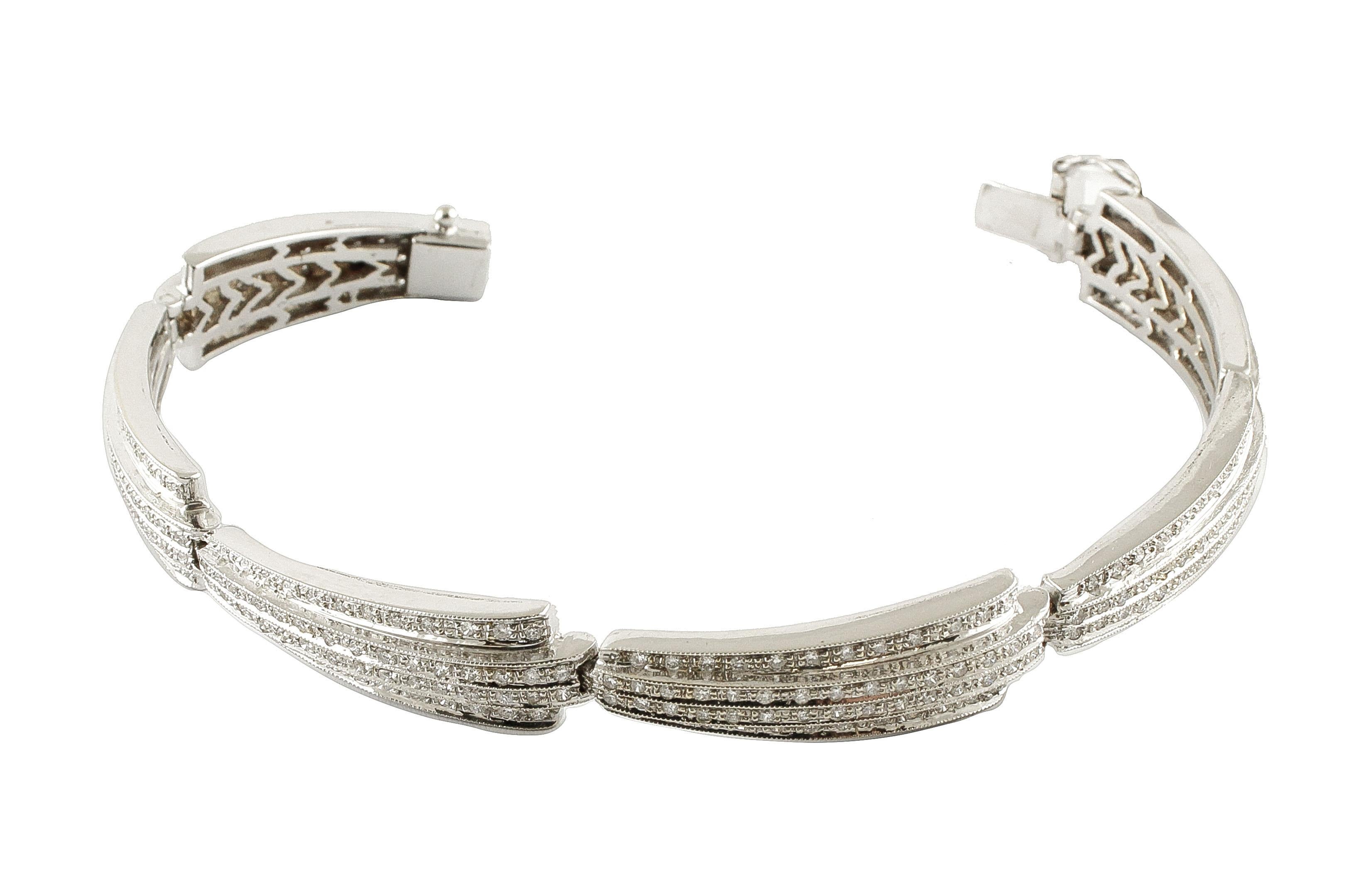 Modern White Diamonds White Gold Semi-Rigid Link Bracelet For Sale