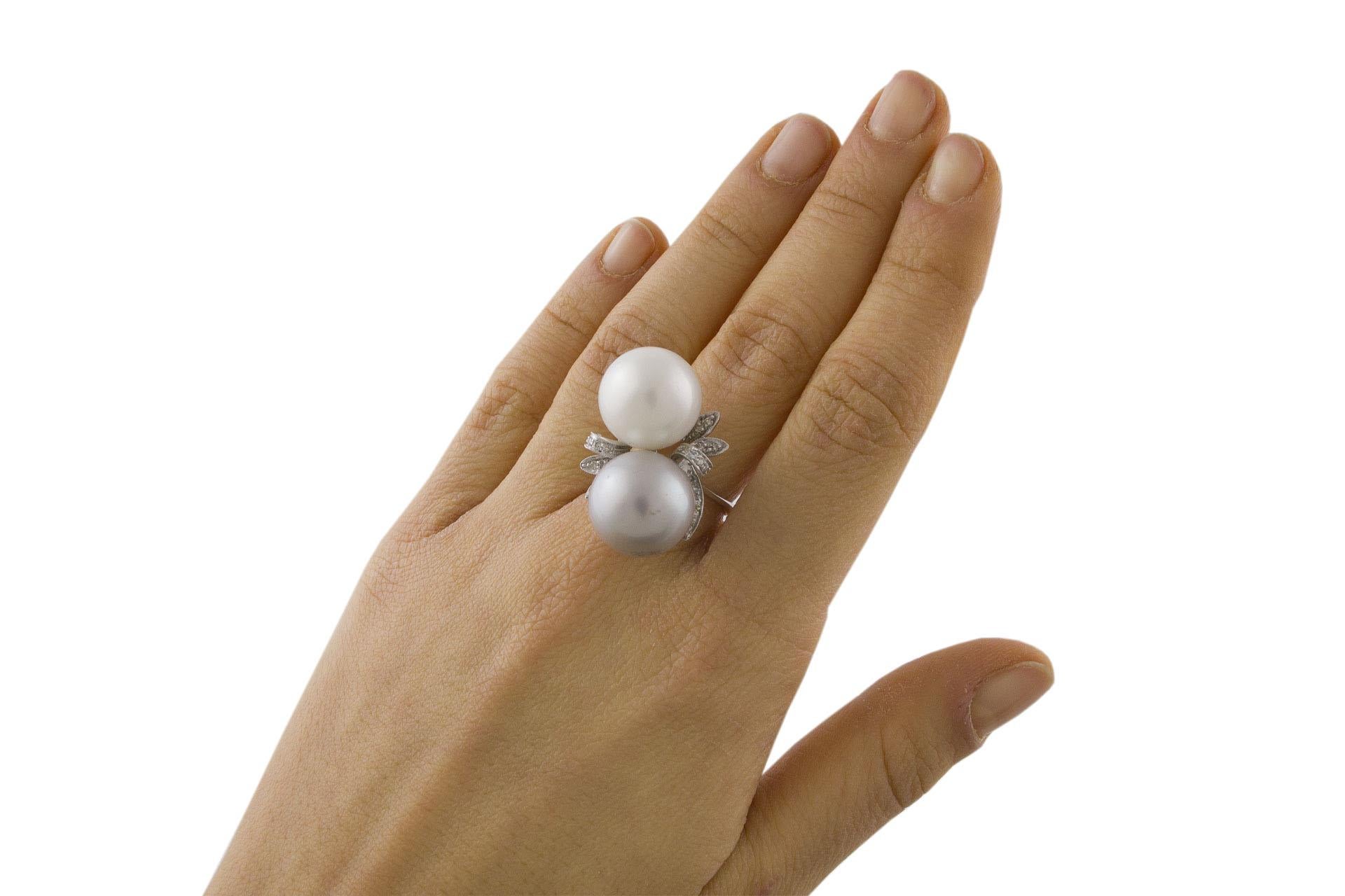 White Diamonds White Pearl Grey Pearl White Gold Contrariè Ring 1