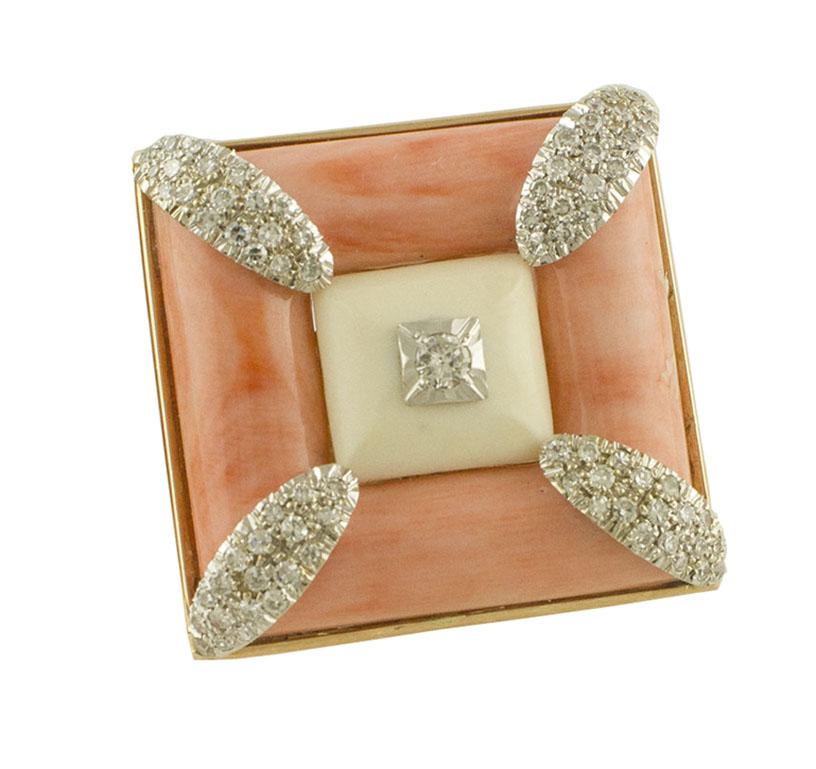 Fabulous fashion ring square shape in 14K rose and white gold structure mounted with pink stone square shape and a little white stone square in the center. It's is embellished by 14K white gold in the corners and in the middle studded by shining