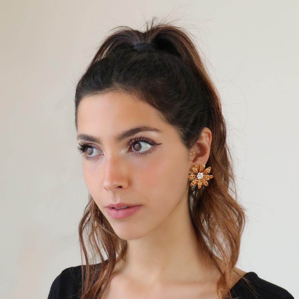 white gold daisy earrings