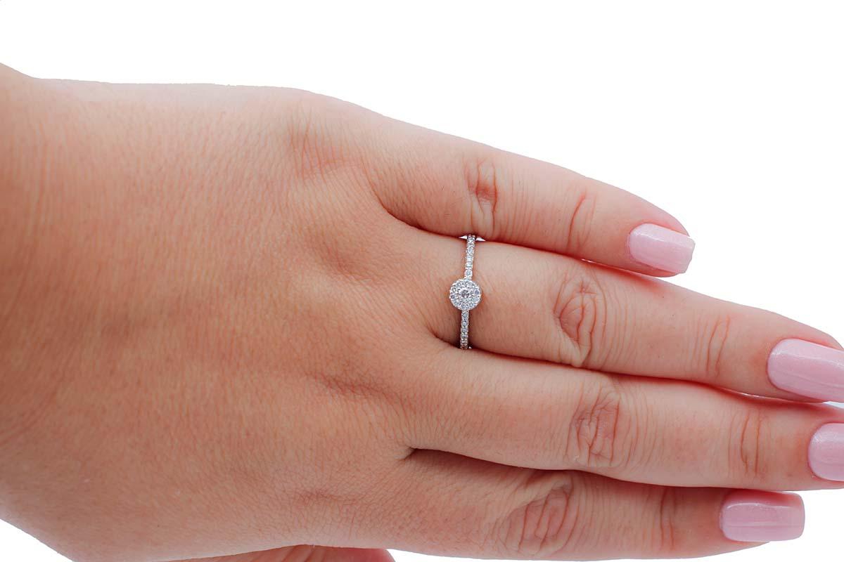 Mixed Cut White Diamonds, 18 Karat White Gold Engagement Ring For Sale