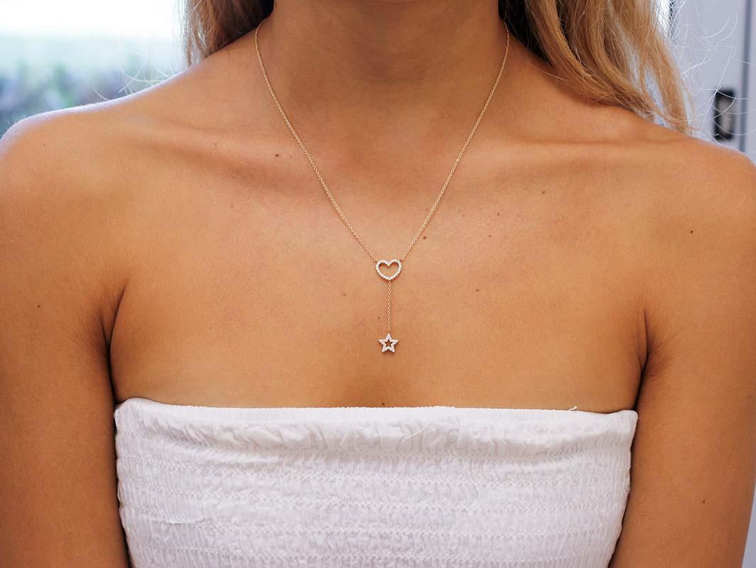 Weiße Diamanten, 18 Karat Gelbgold Herz- und sternförmige Anhänger-Halskette im Zustand „Neu“ in Marcianise, Marcianise (CE)