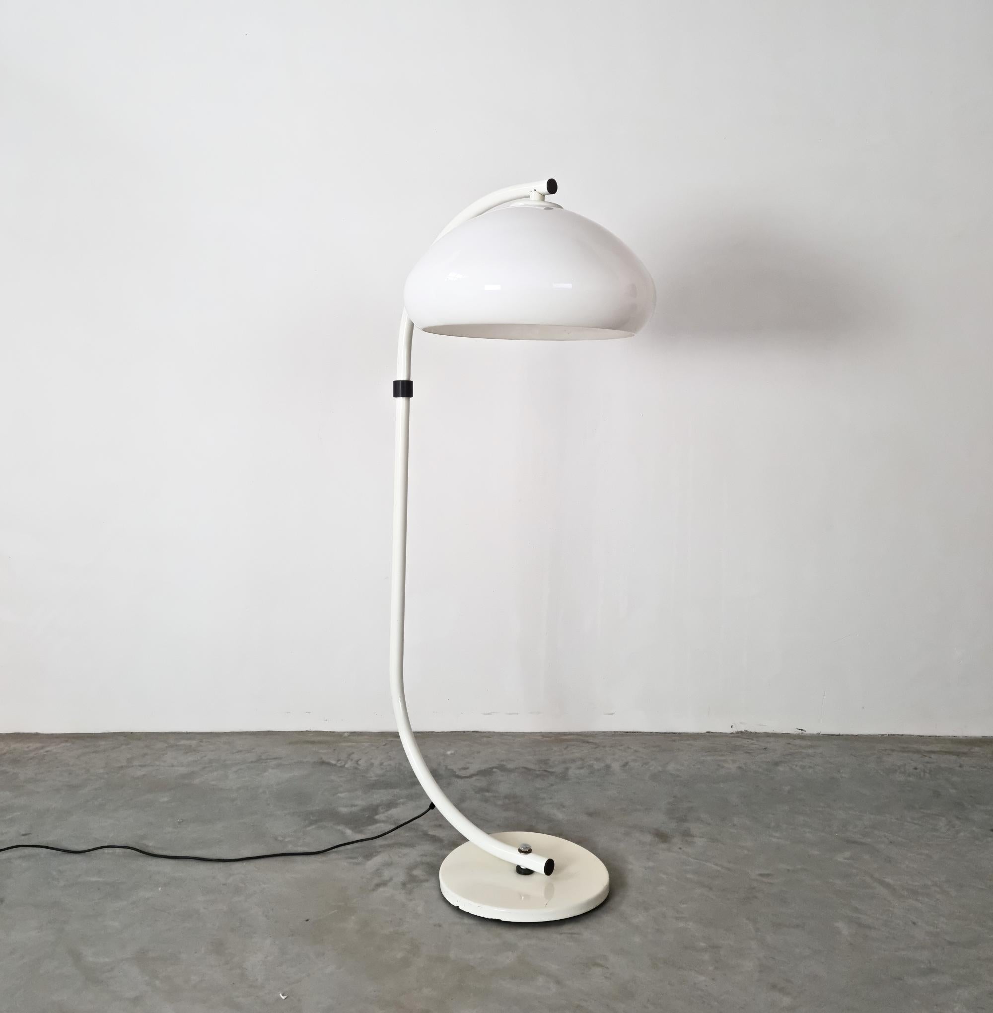 Mid-Century Modern White Dijkstra flexible snake mushroom floor lamp, 1970s For Sale
