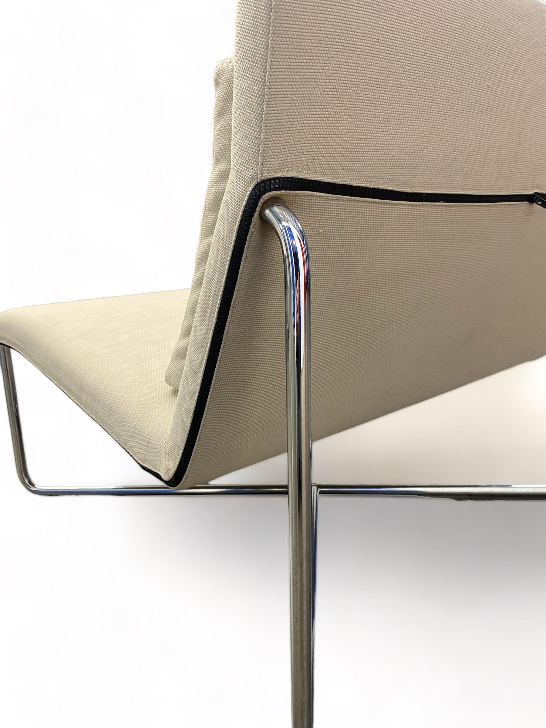 White Diller chair designed by Rodolfo Dordoni for Minotti, Italy. 3
