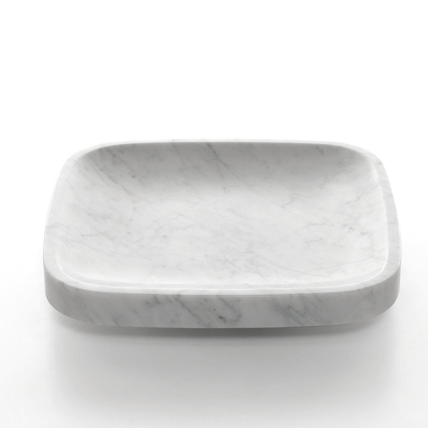 Fruit bowl, in white Carrara marble, matt polished finish also available in black Marquina marble, matt polished finish.

   