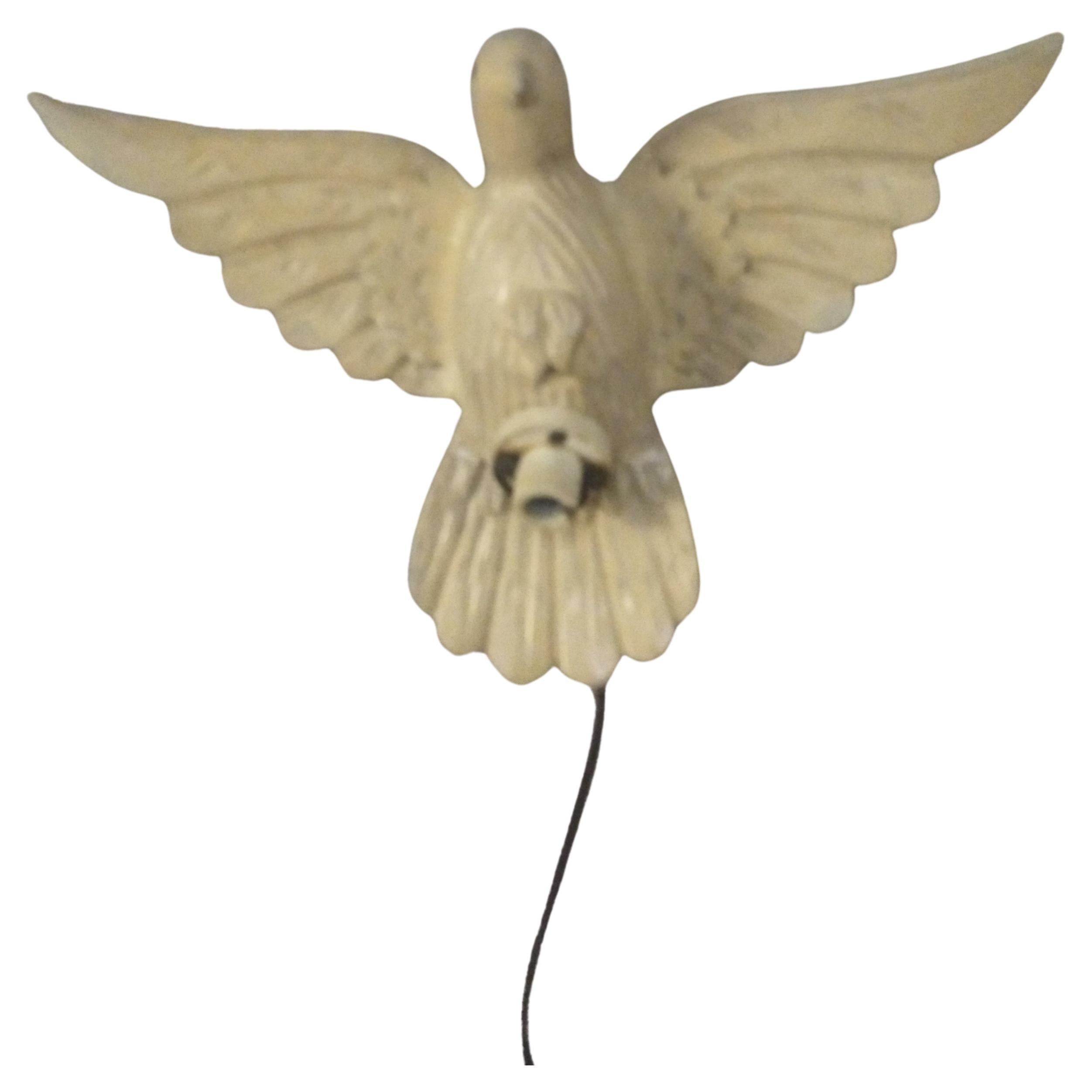 Lampe murale en bois sculpté colombe blanche en vente