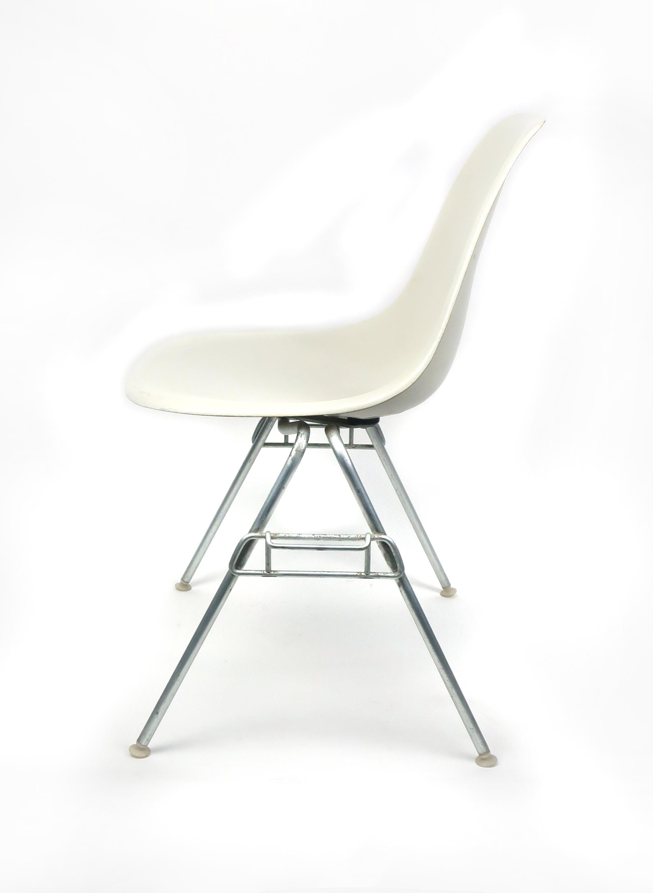 White Eames Stacking Chairs for Herman Miller, Set of Three In Good Condition In Brooklyn, NY