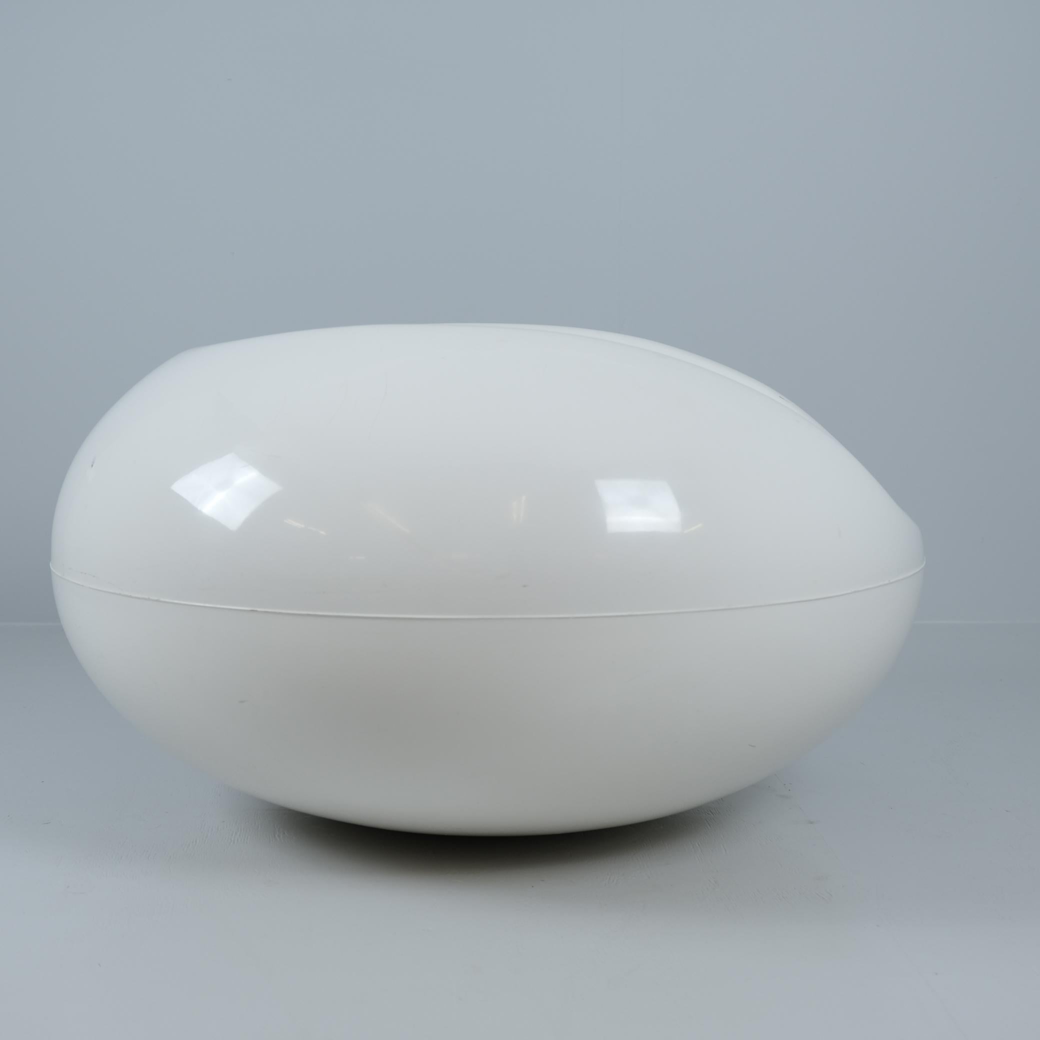 Weißer Eero Aarnio Iconic Pastilli 'Pastille' Stuhl, Fibreglass Asko, 1980er Jahre im Zustand „Gut“ im Angebot in Helsinki, FI